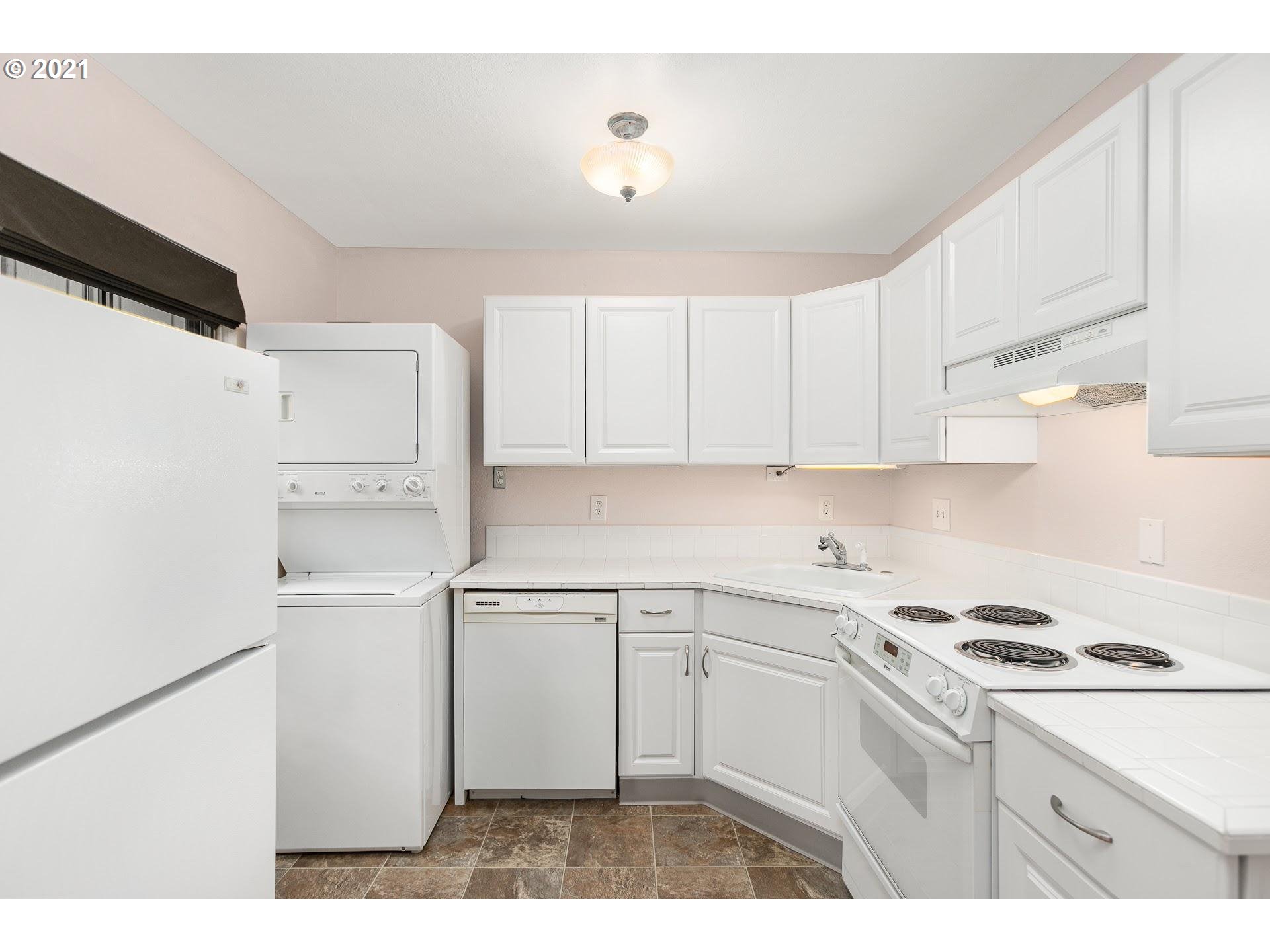 Photo #2: 21334741 Listing 