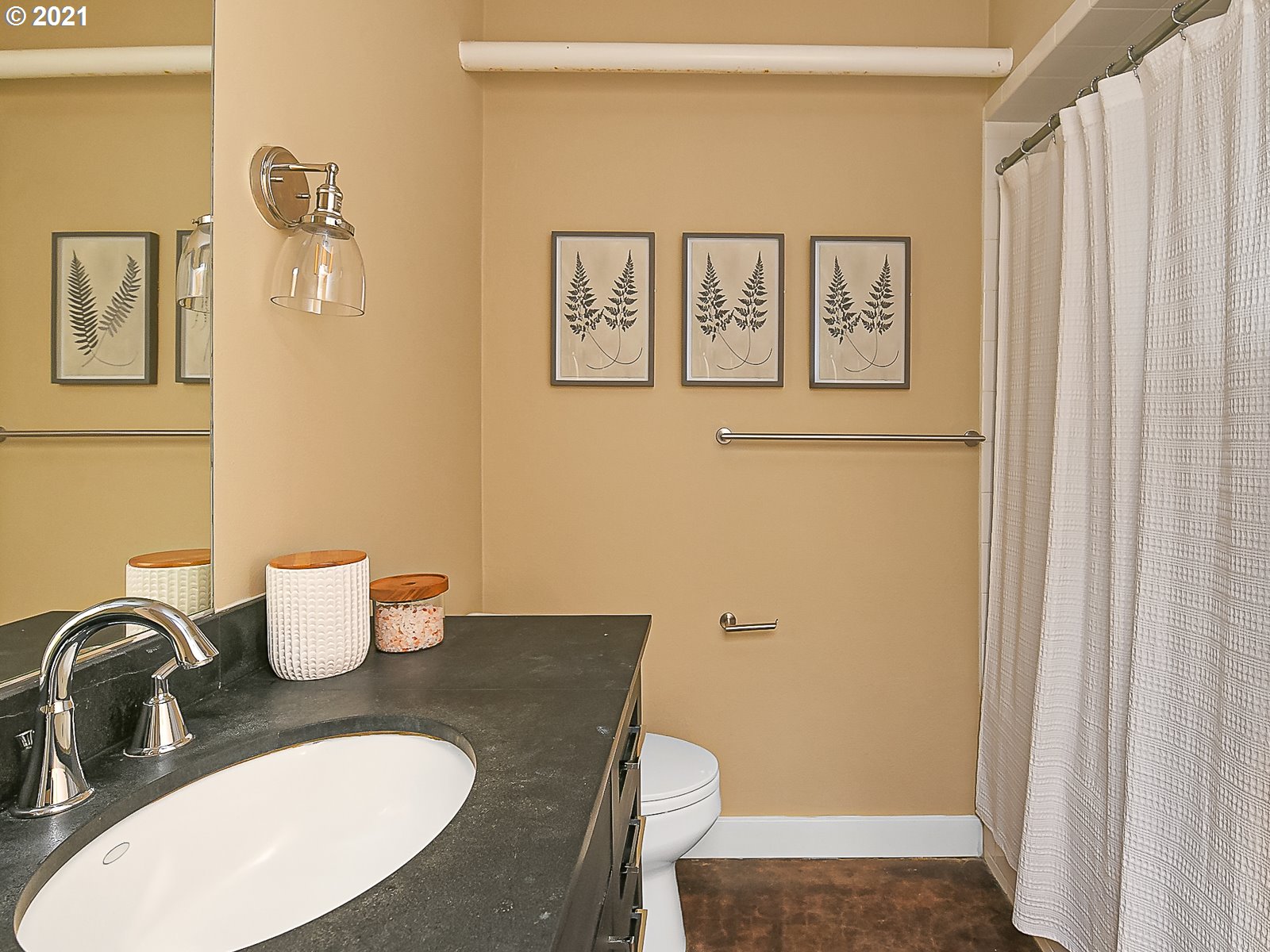 Photo #5: 21338762 Listing 