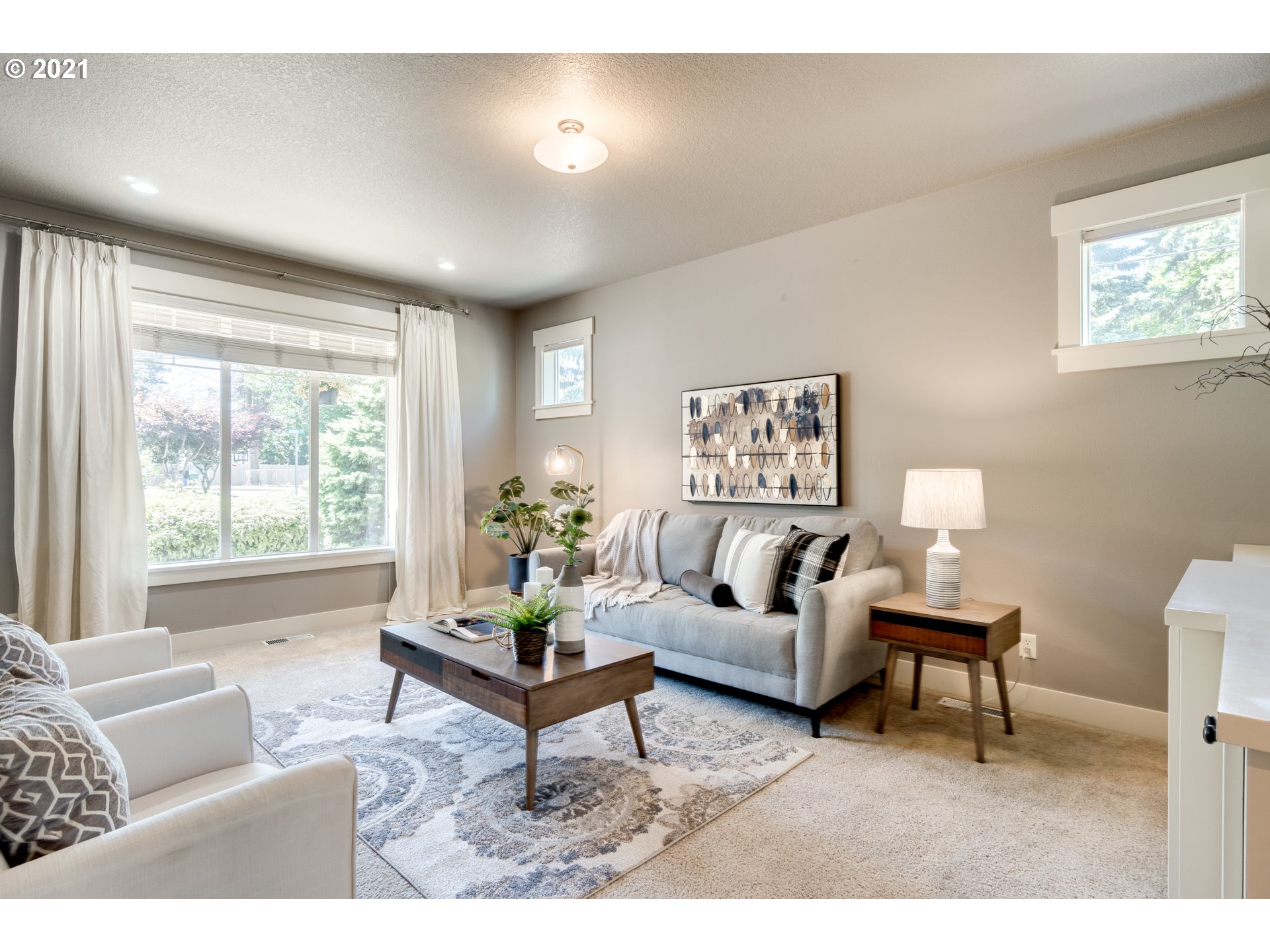 Photo #6: 21339321 Listing 