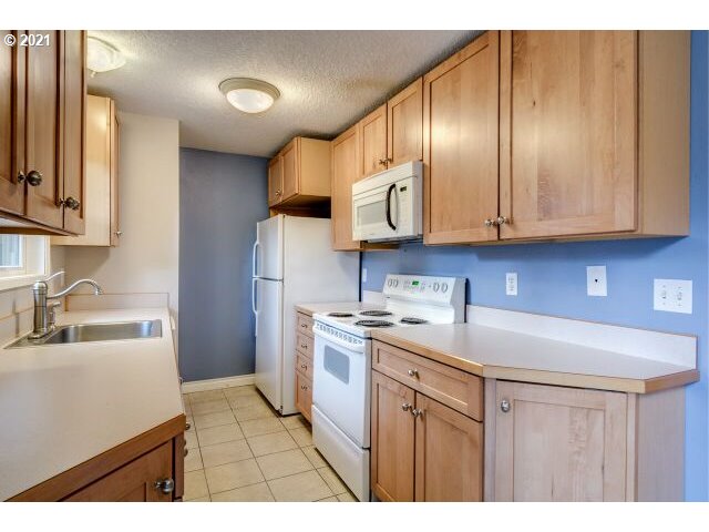 Photo #5: 21340087 Listing 