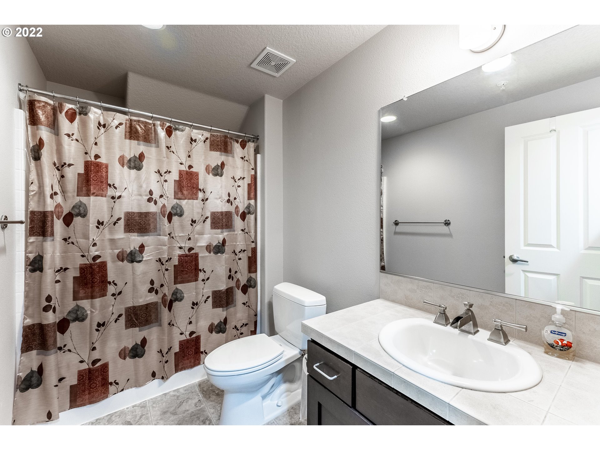 Photo #3: 21341579 Listing 