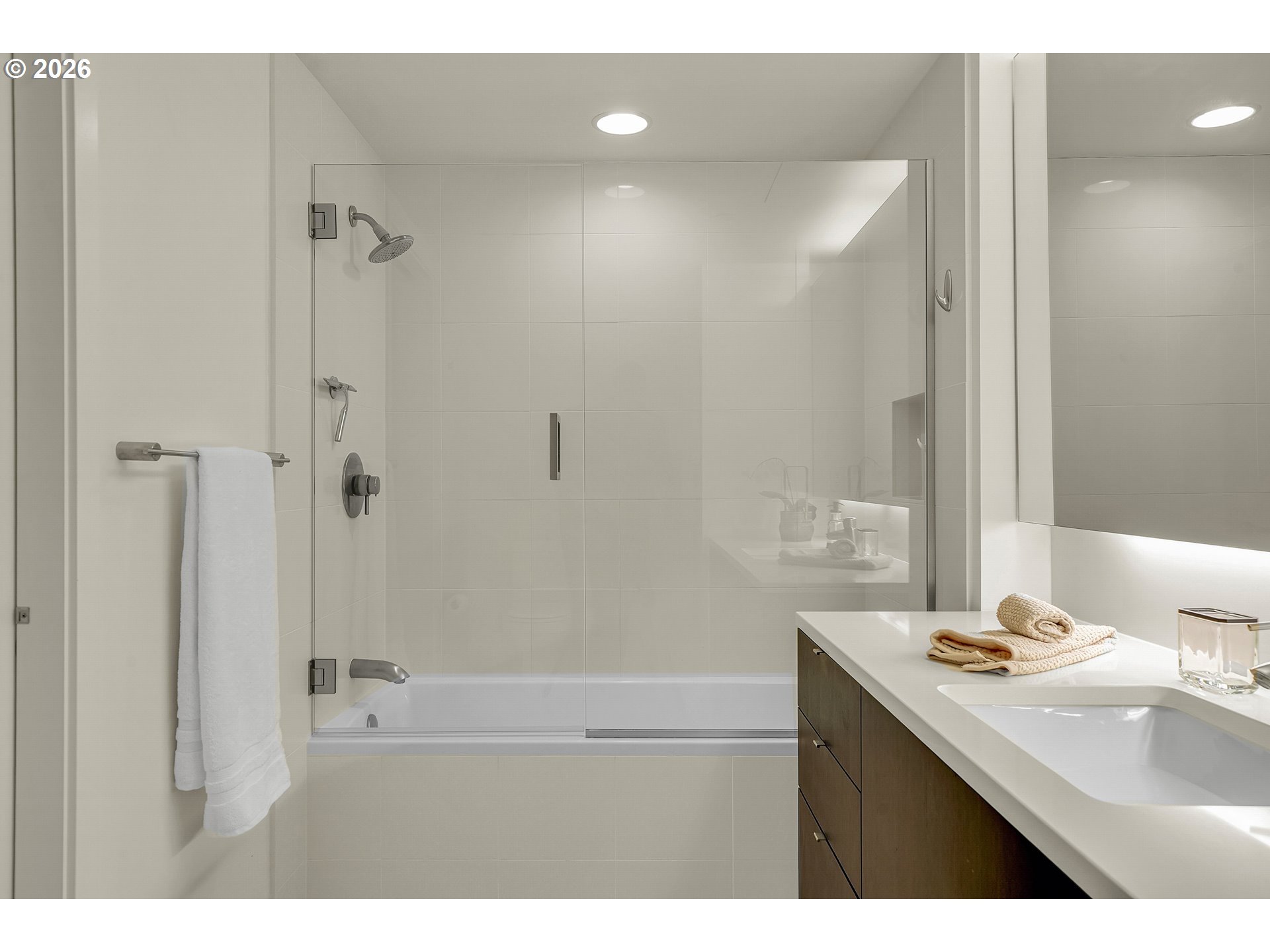 Photo #22: 213430849 Listing: Photo #22