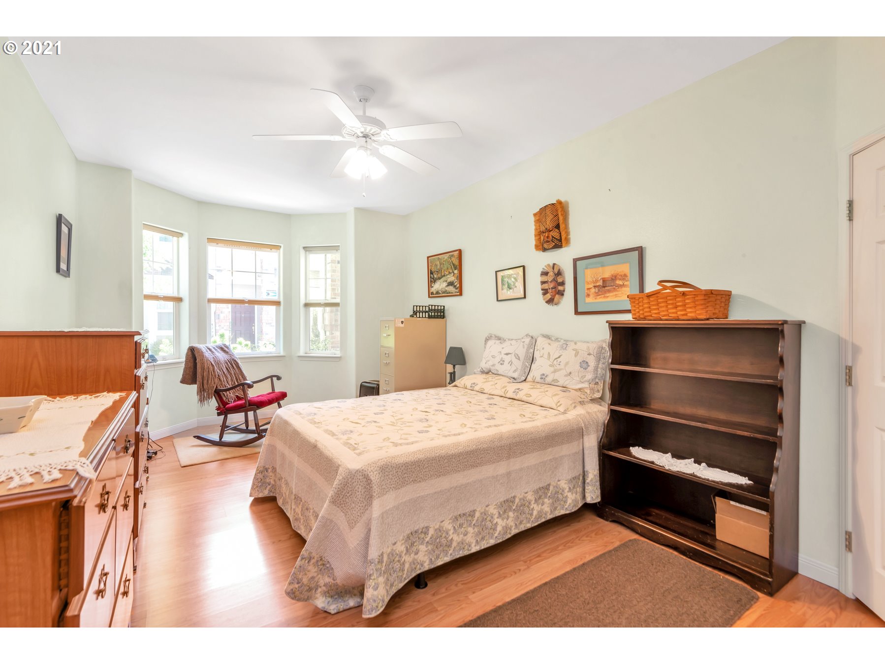 Photo #2: 21349620 Listing 