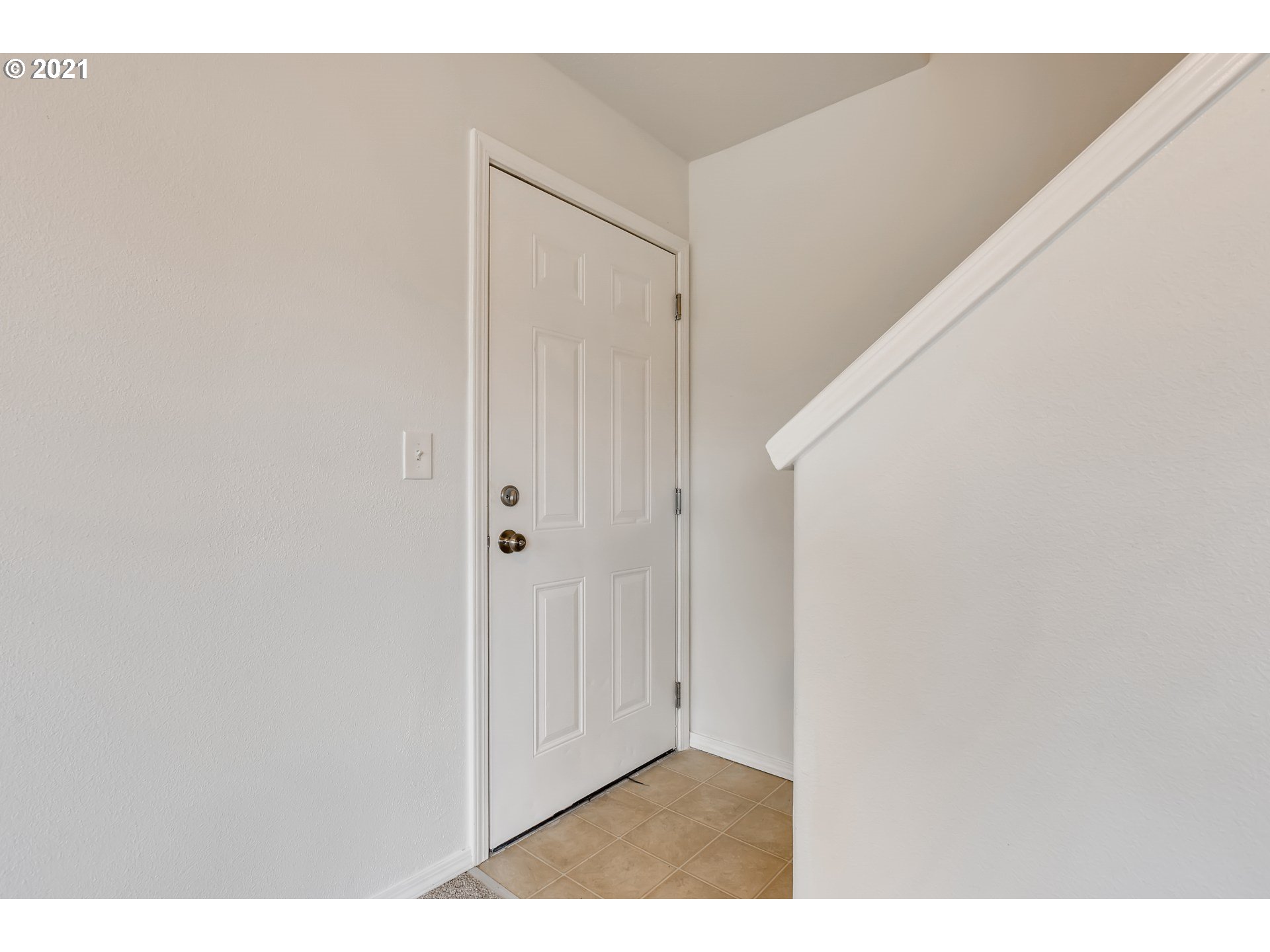 Photo #6: 21351142 Listing 