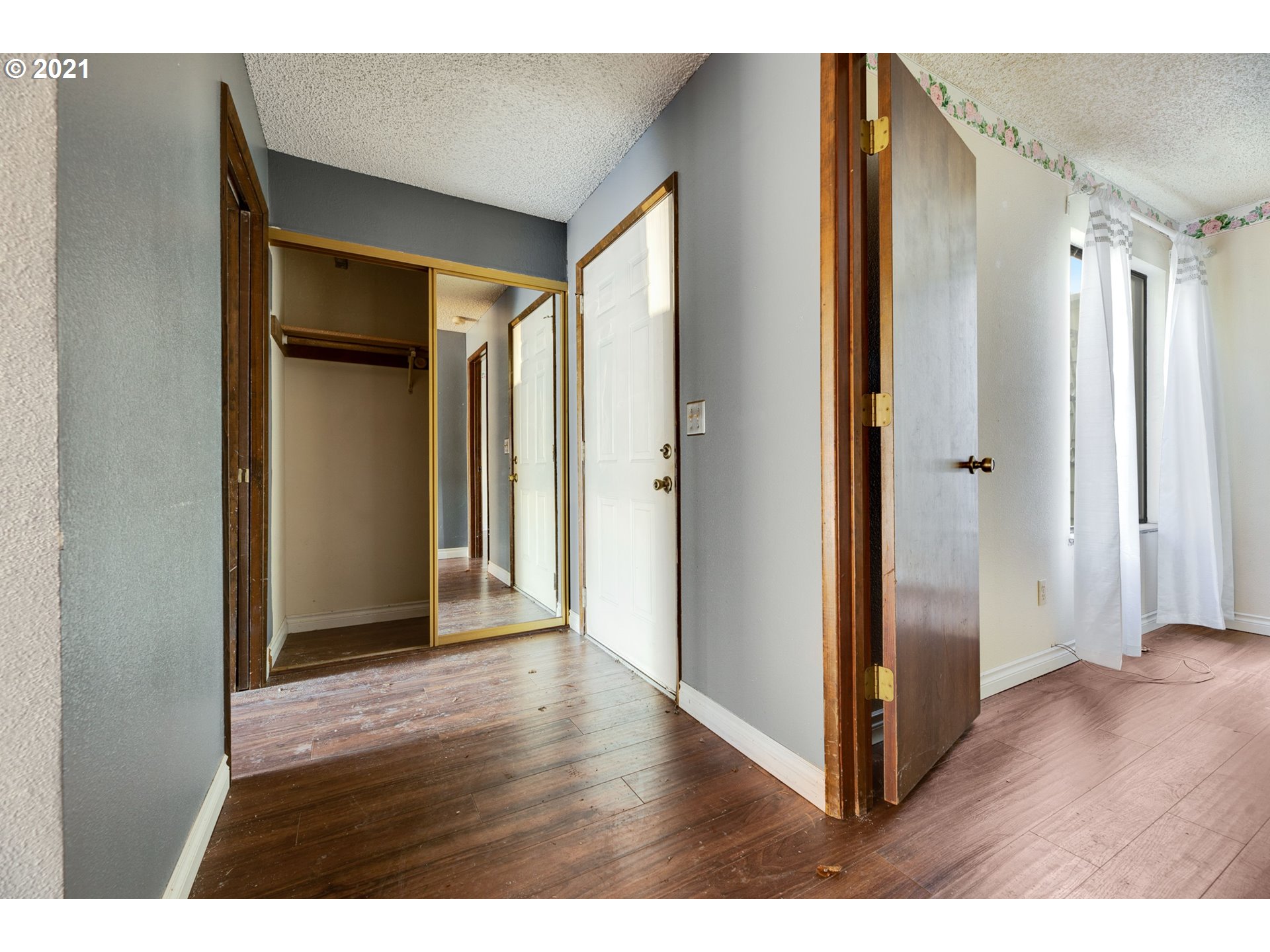 Photo #3: 21357233 Listing 