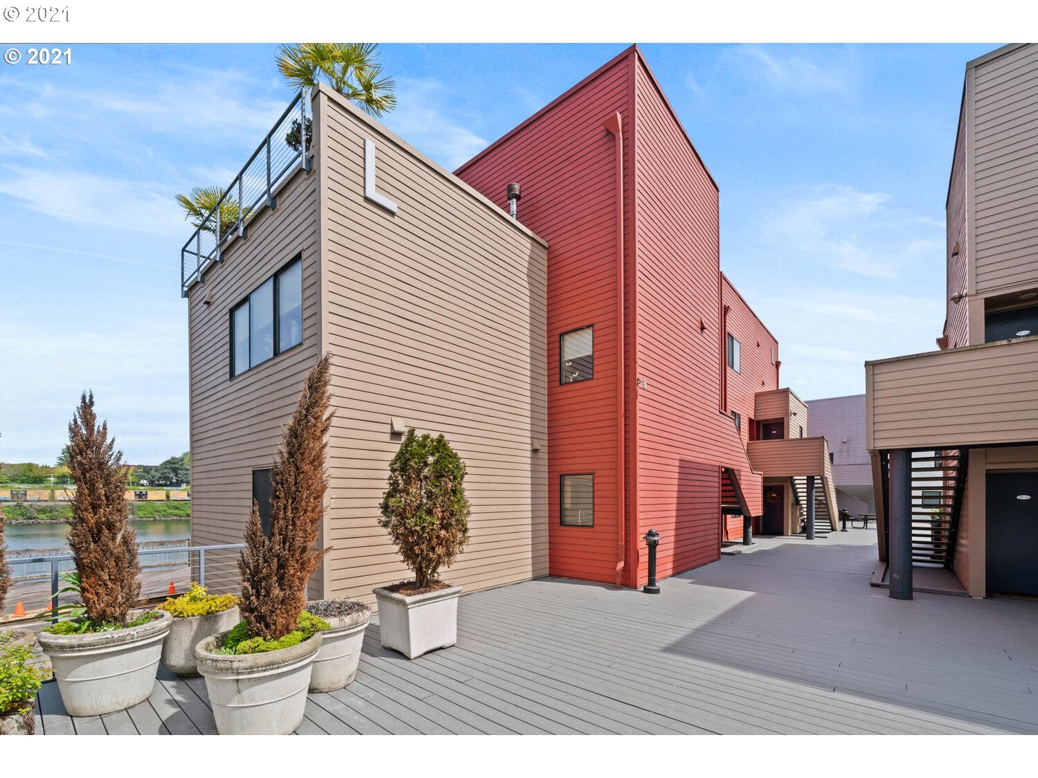 Photo #5: 21357381 Listing 