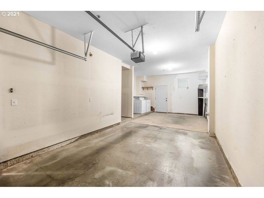 Photo #4: 21357617 Listing 