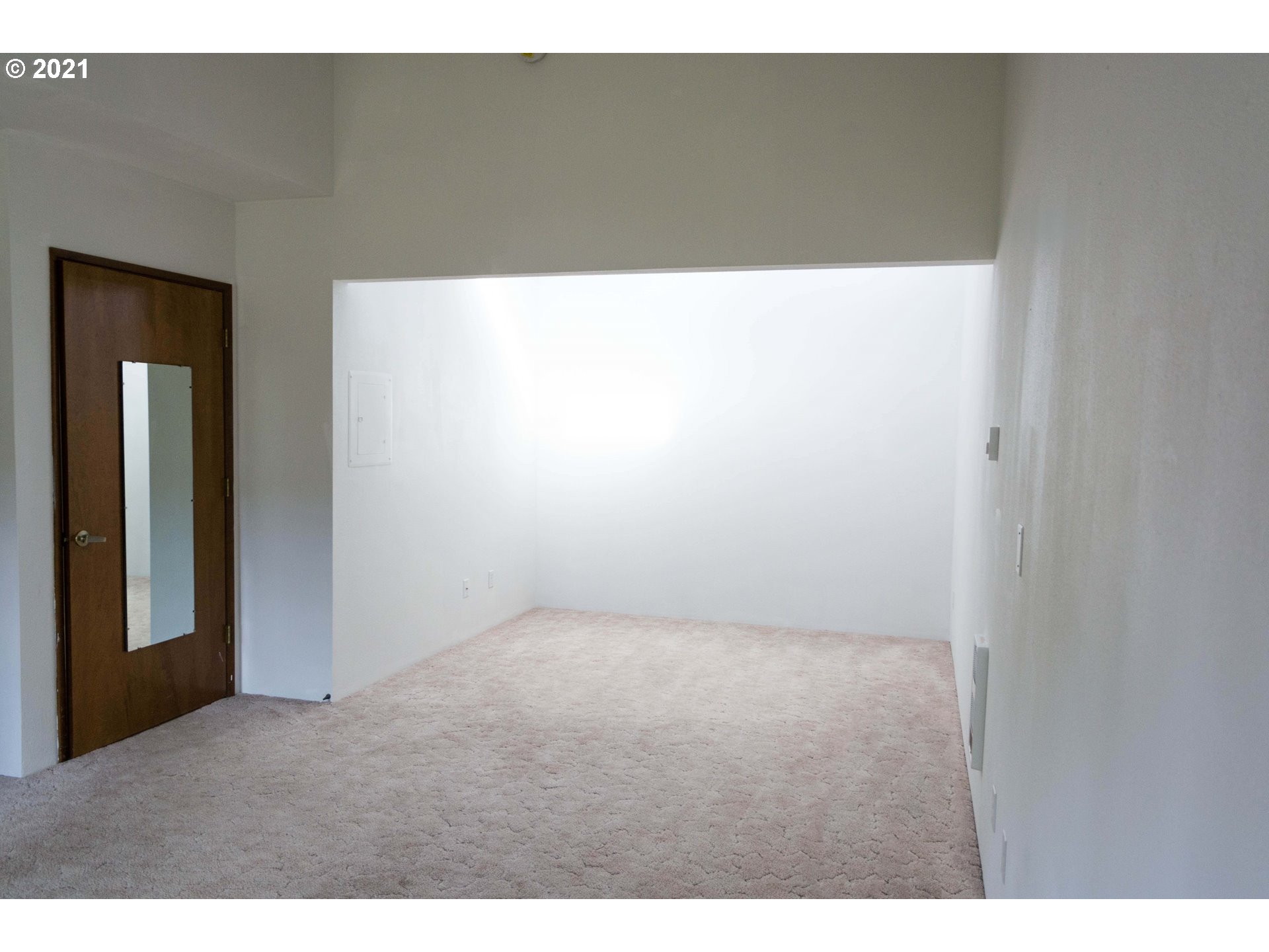MLS: 21357628 Condo For Sale