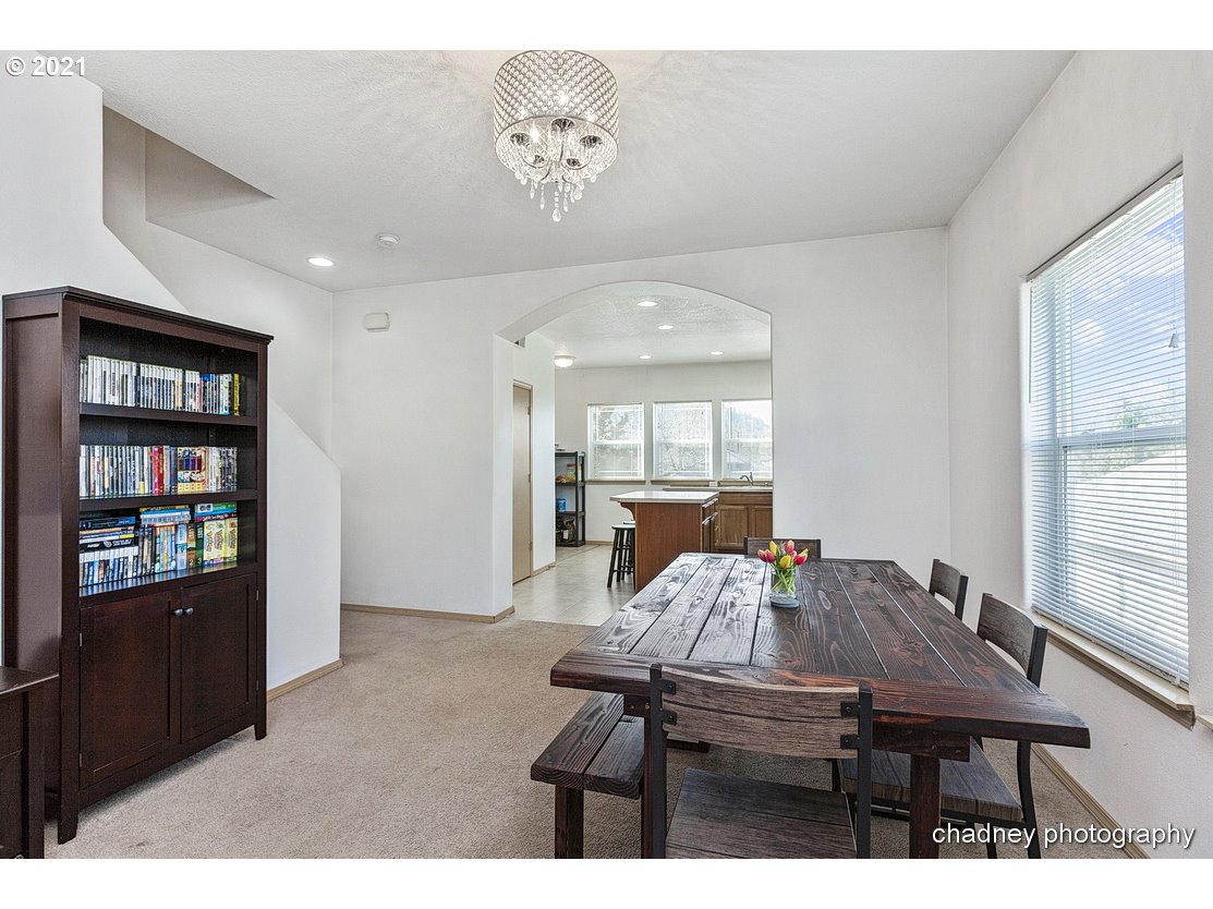 Photo #6: 21359085 Listing 