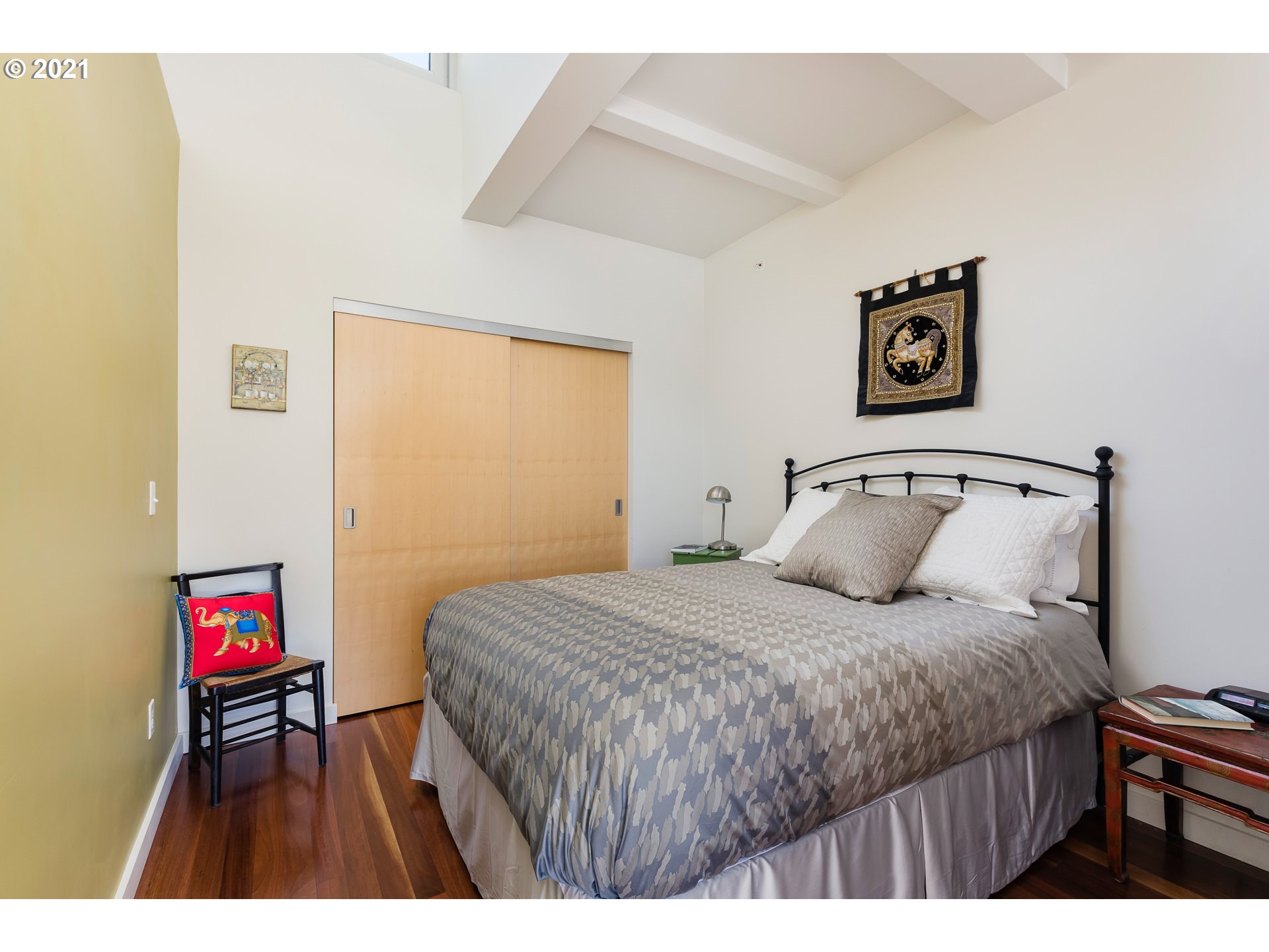 Photo #4: 21360300 Listing 