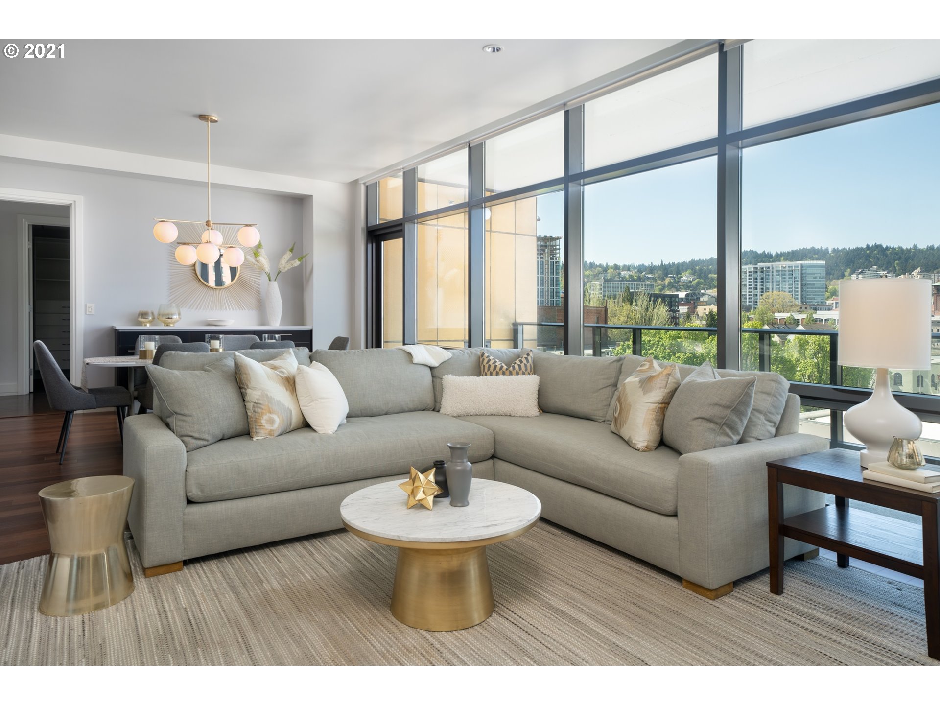 Photo #6: 21360783 Listing 