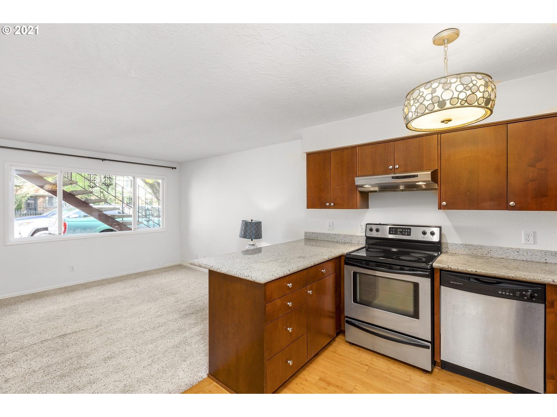 Photo #3: 21363520 Listing 