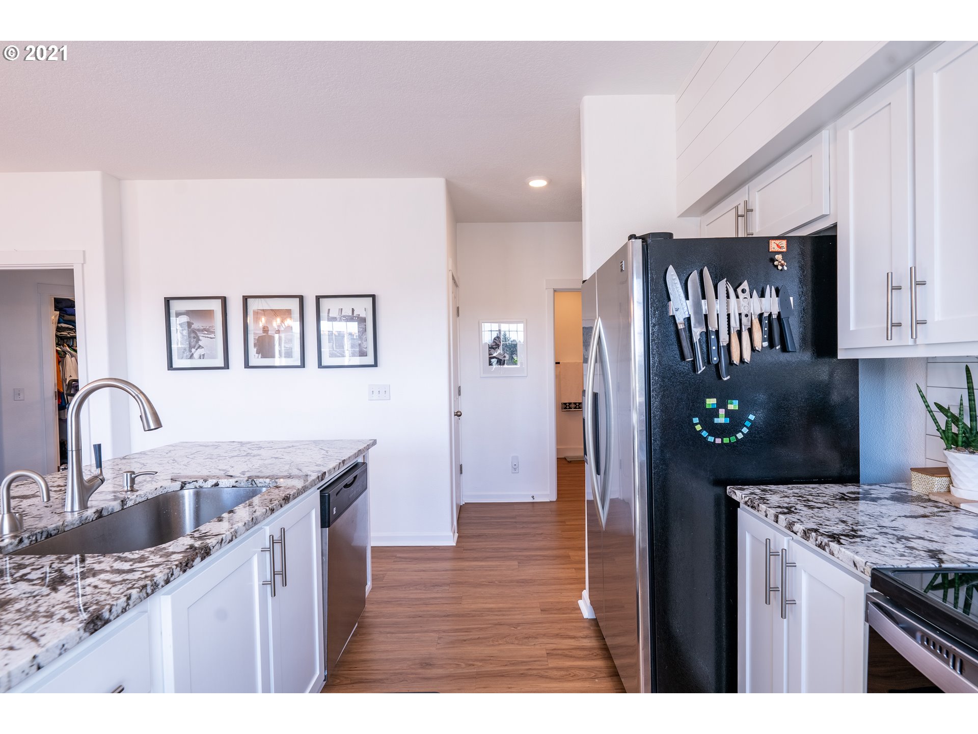 Photo #6: 21364875 Listing 