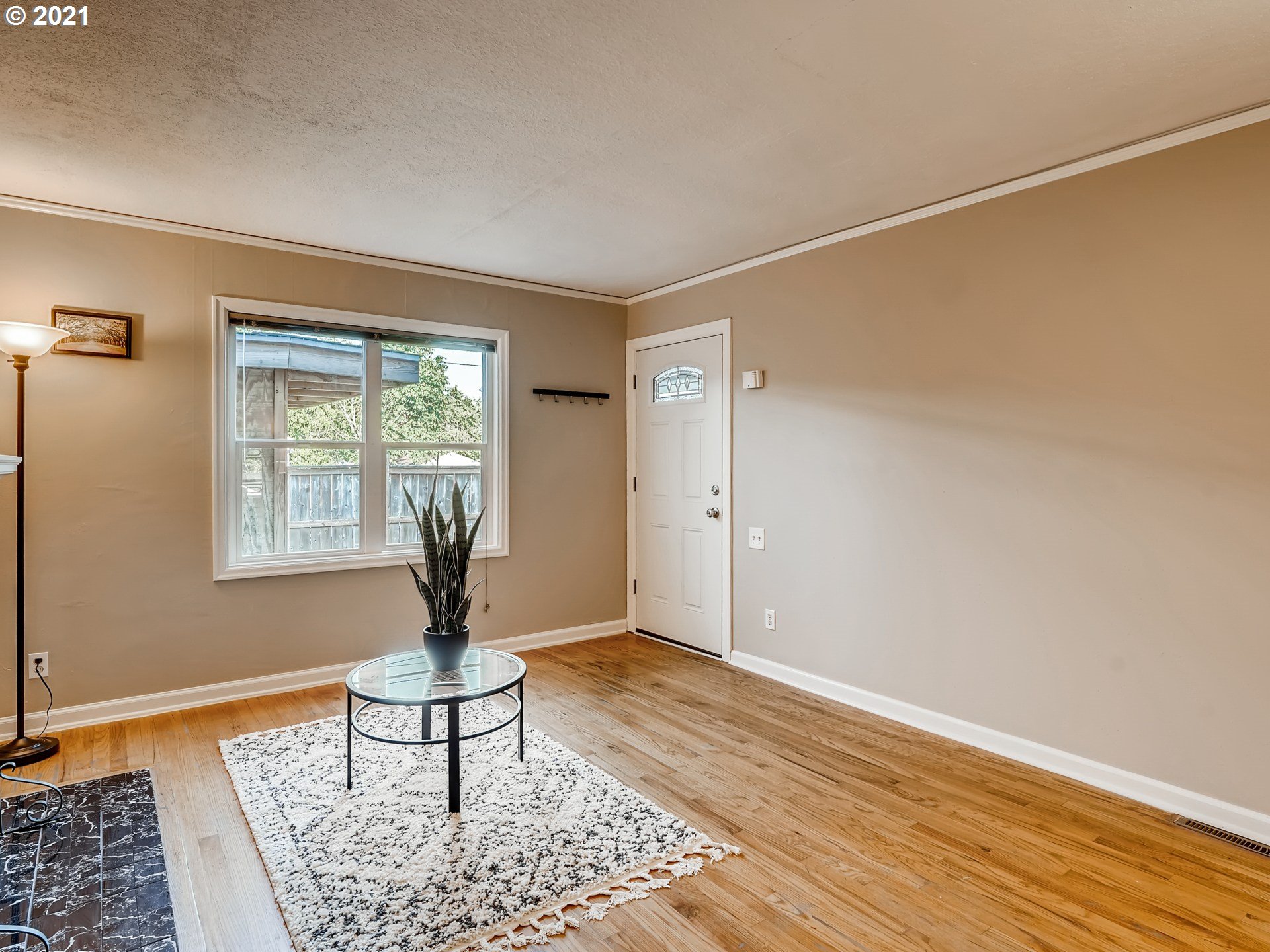 Photo #3: 21366250 Listing 