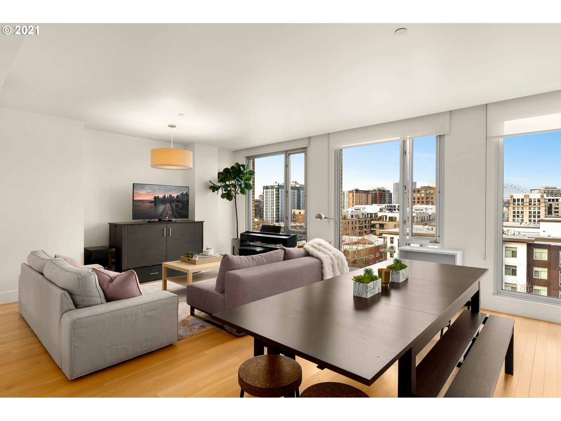 Photo #4: 21367131 Listing 