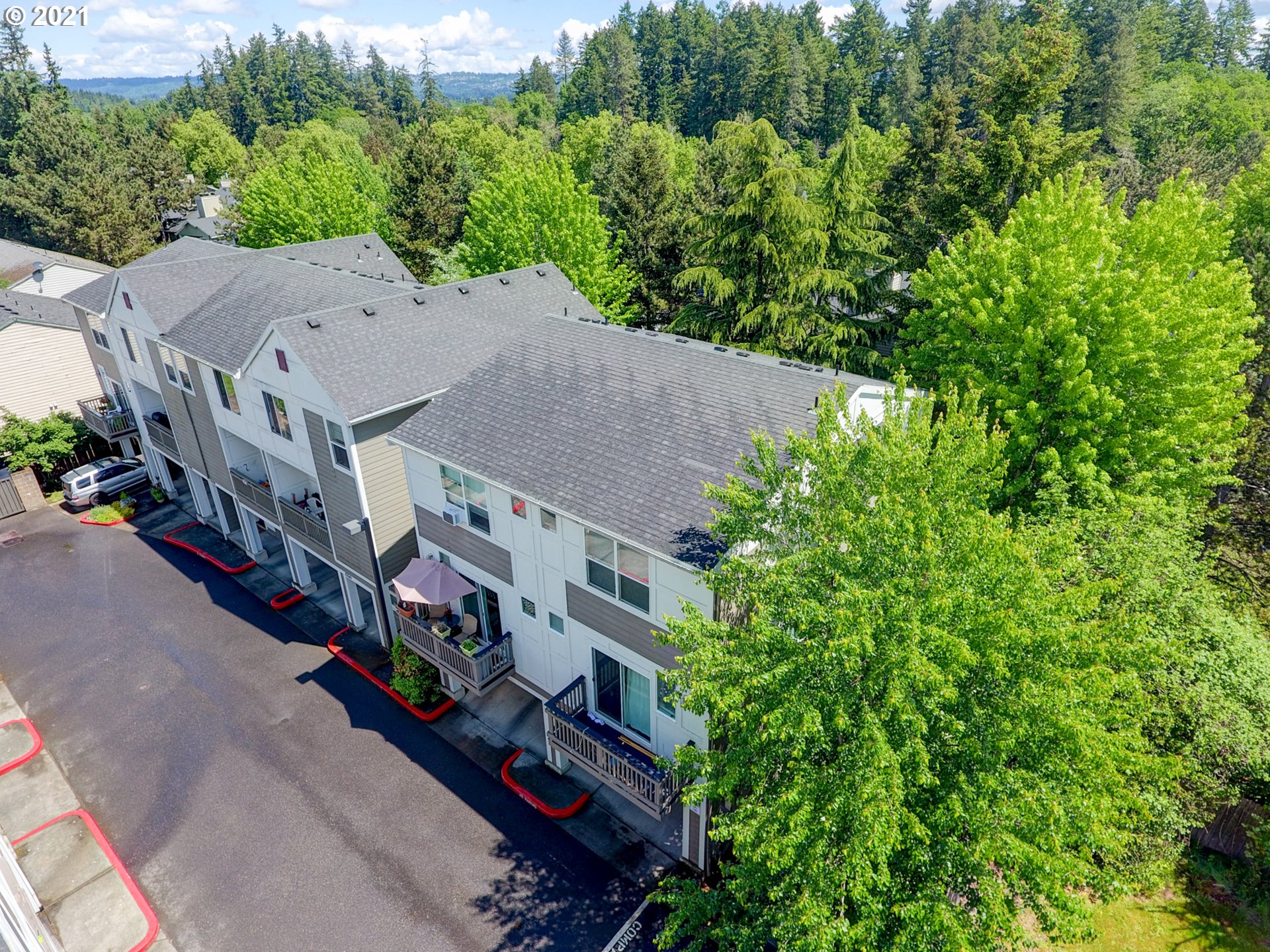 Photo #2: 21370174 Listing 