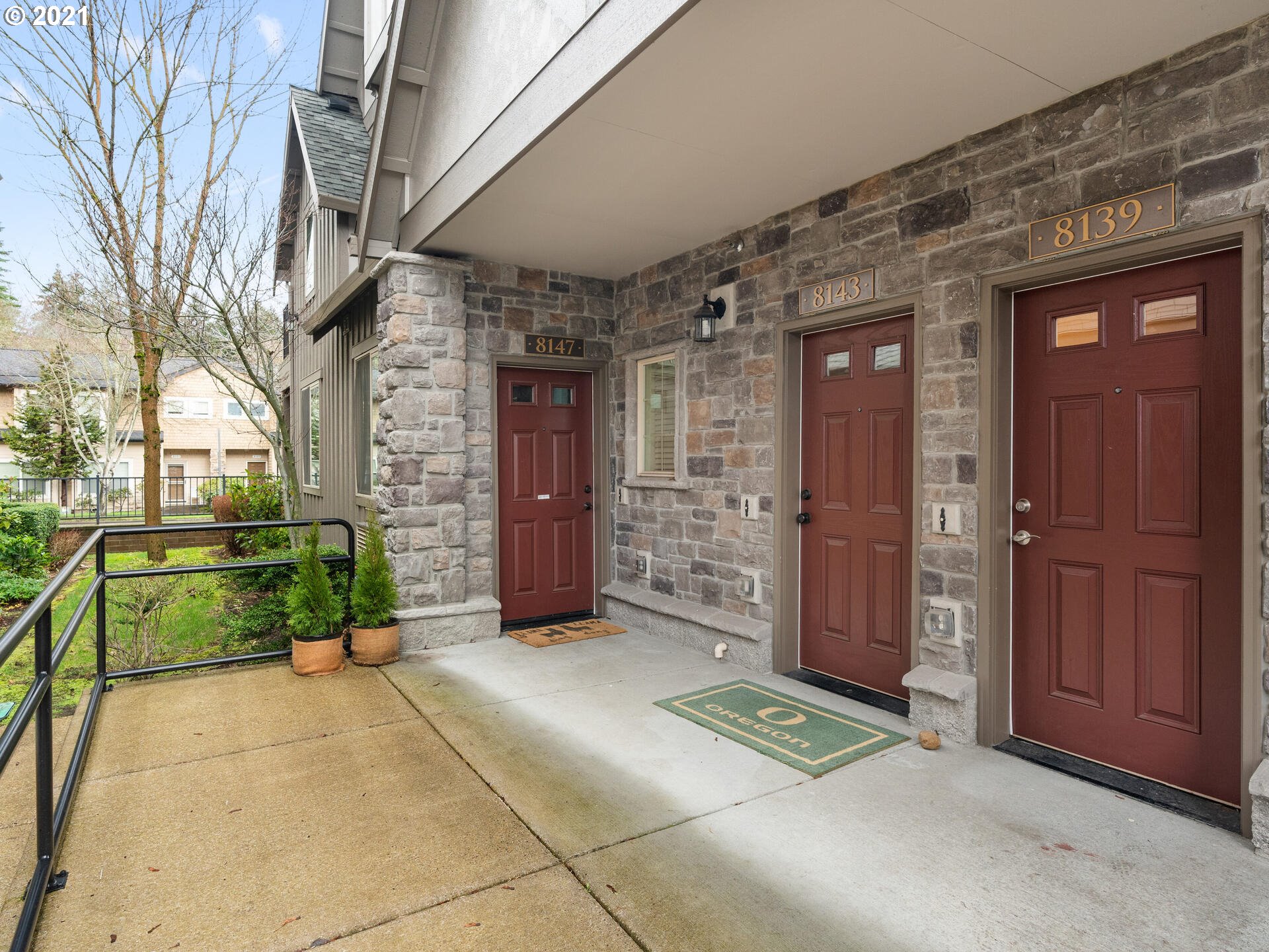 Photo #4: 21371776 Listing 