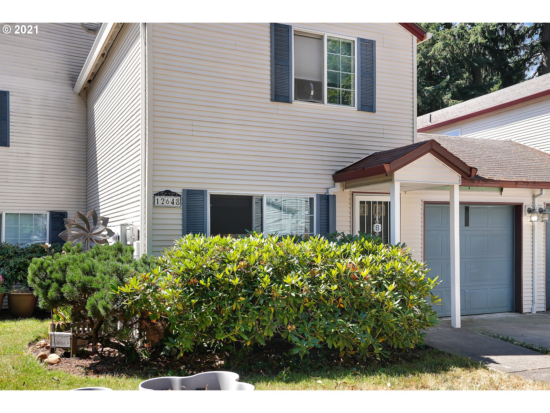 Photo #2: 21371995 Listing 