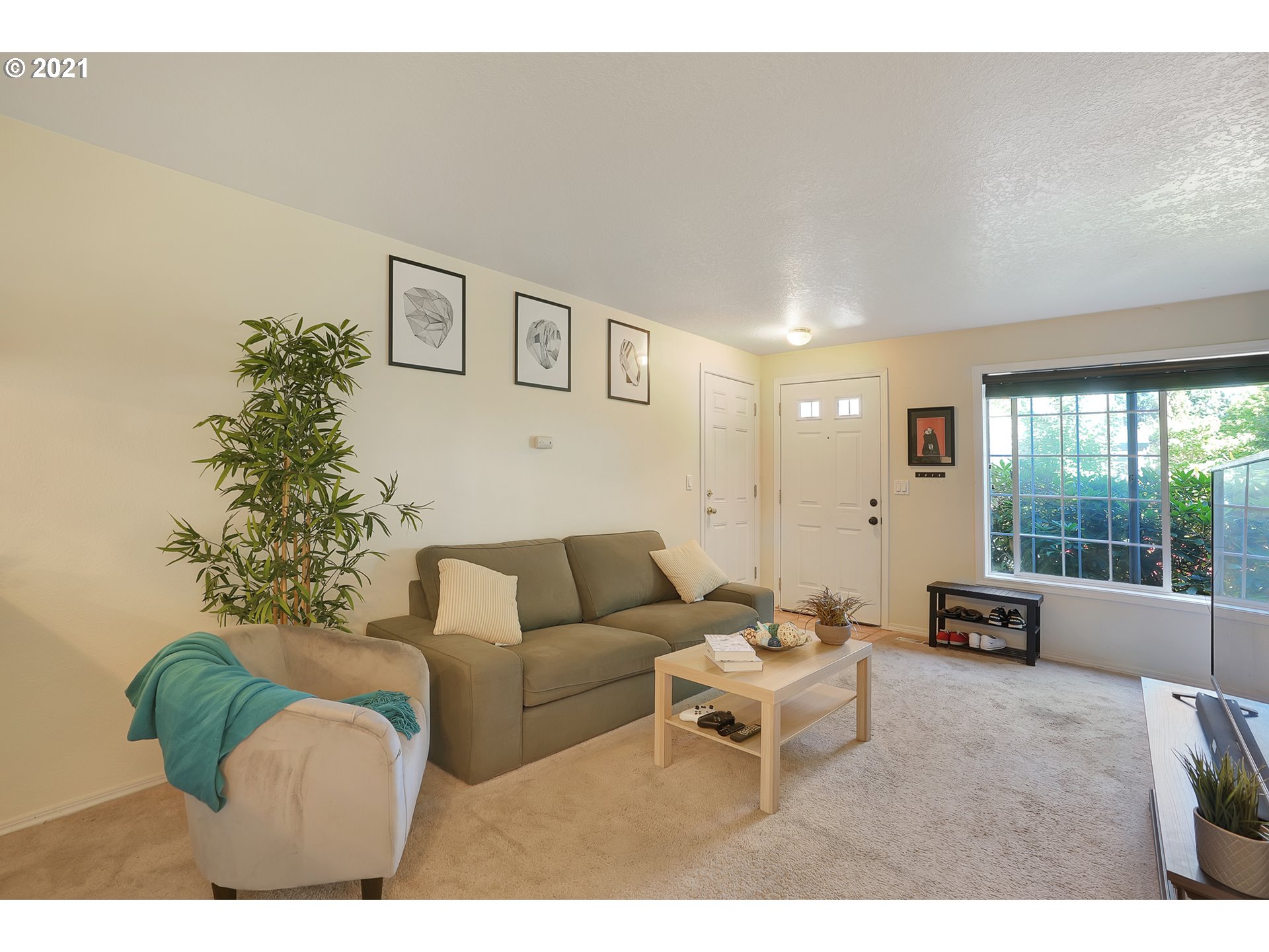 Photo #5: 21371995 Listing 