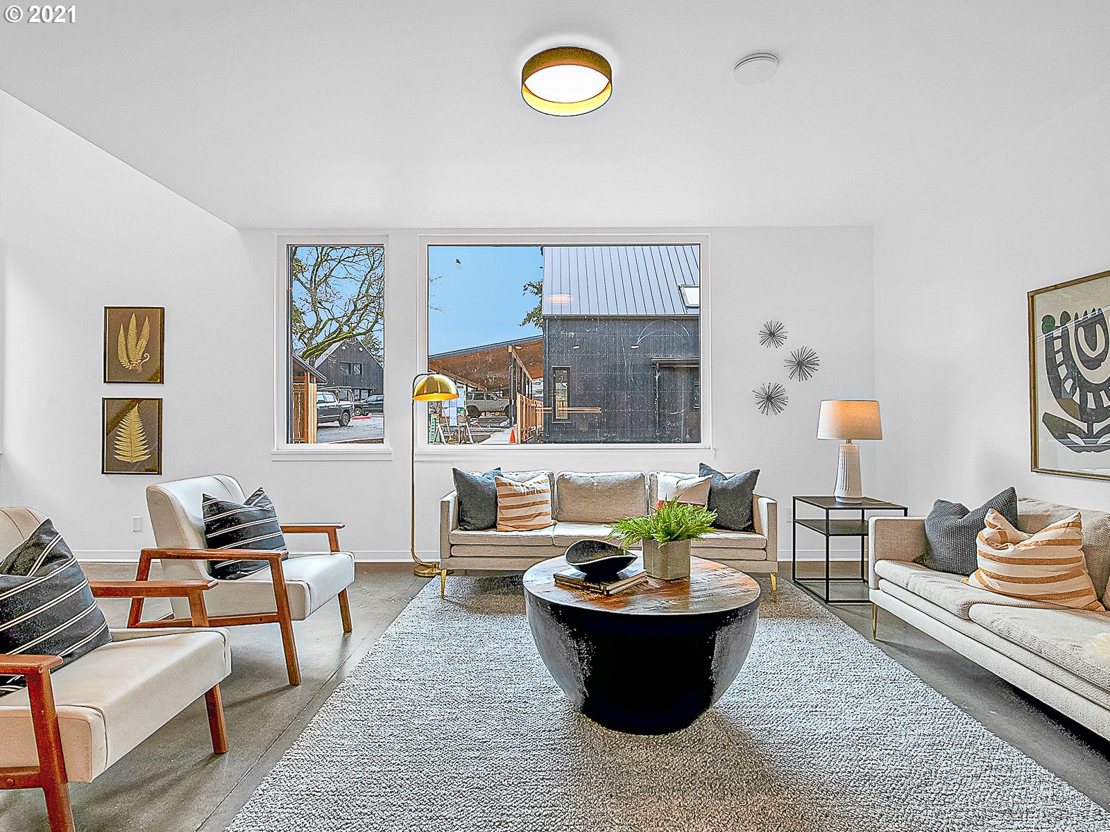Photo #2: 21374061 Listing 