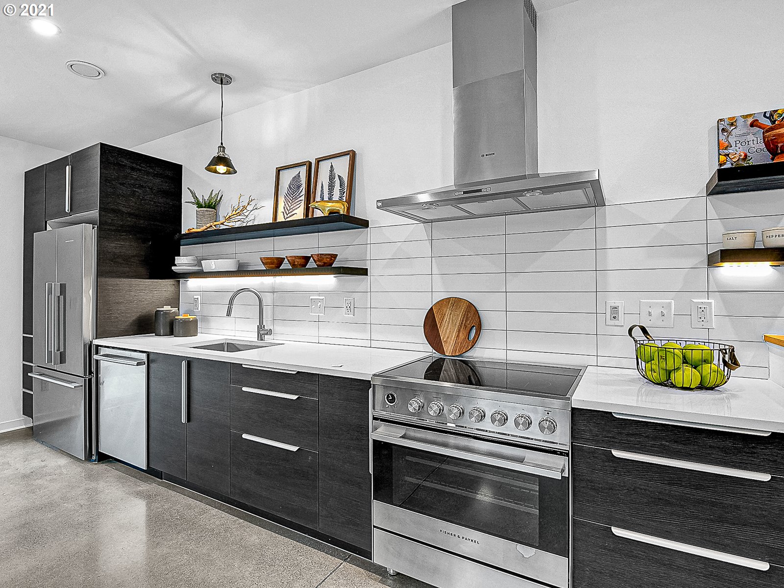 Photo #6: 21374061 Listing 