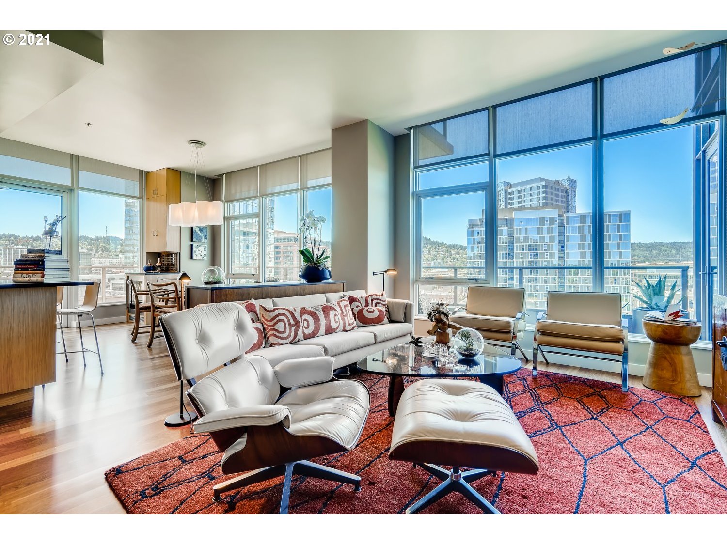 Photo #5: 21375407 Listing 