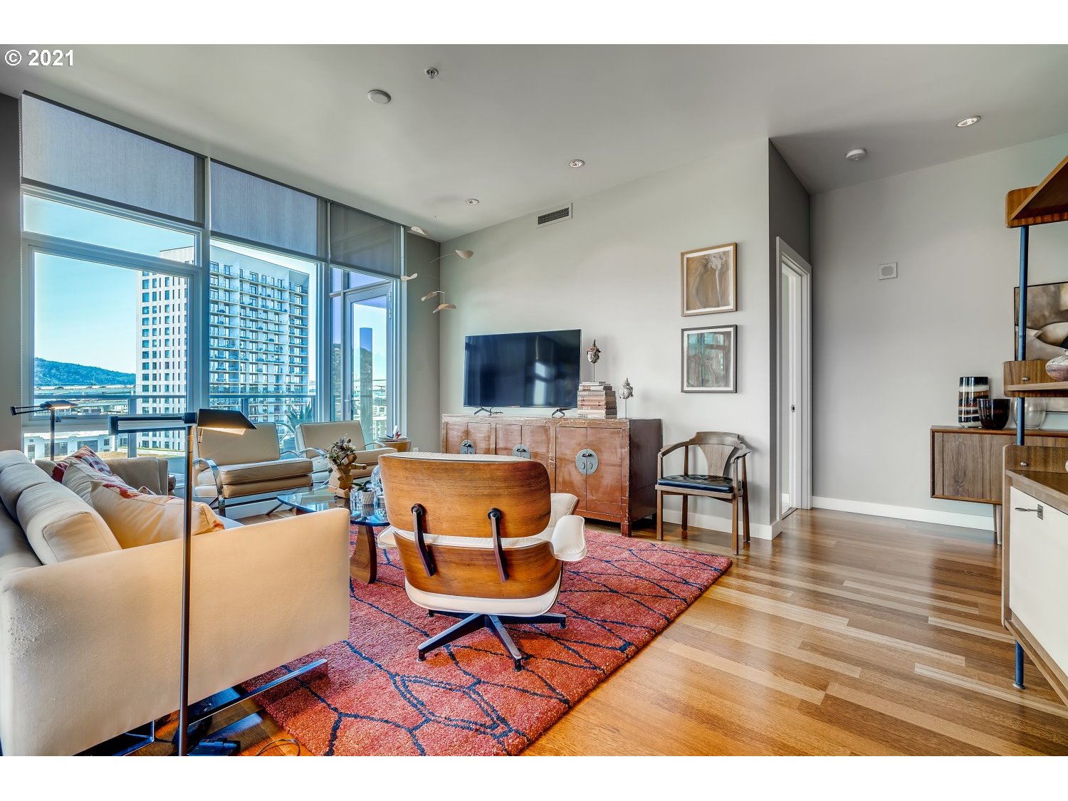 Photo #6: 21375407 Listing 