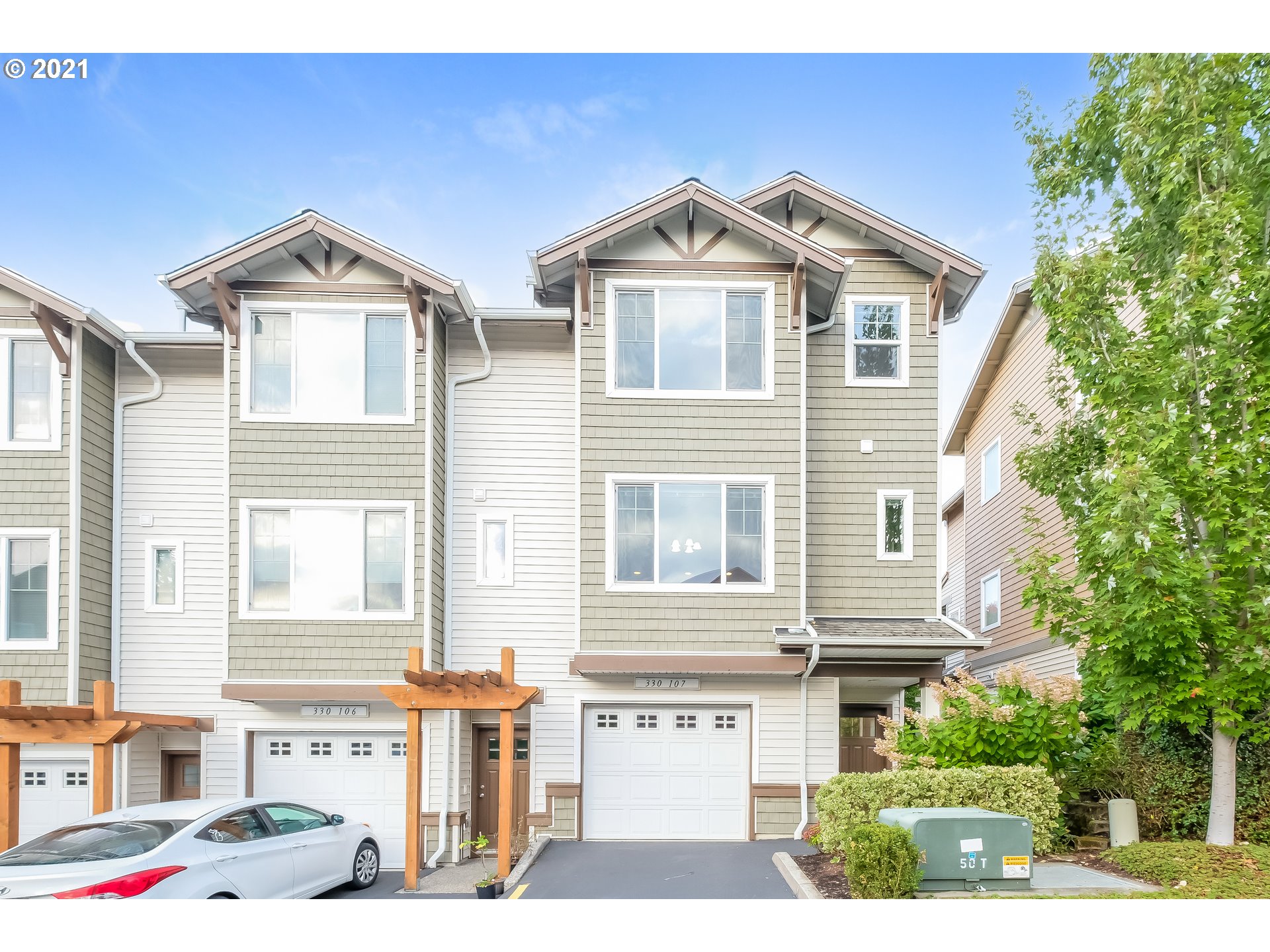 Photo #5: 21381731 Listing 