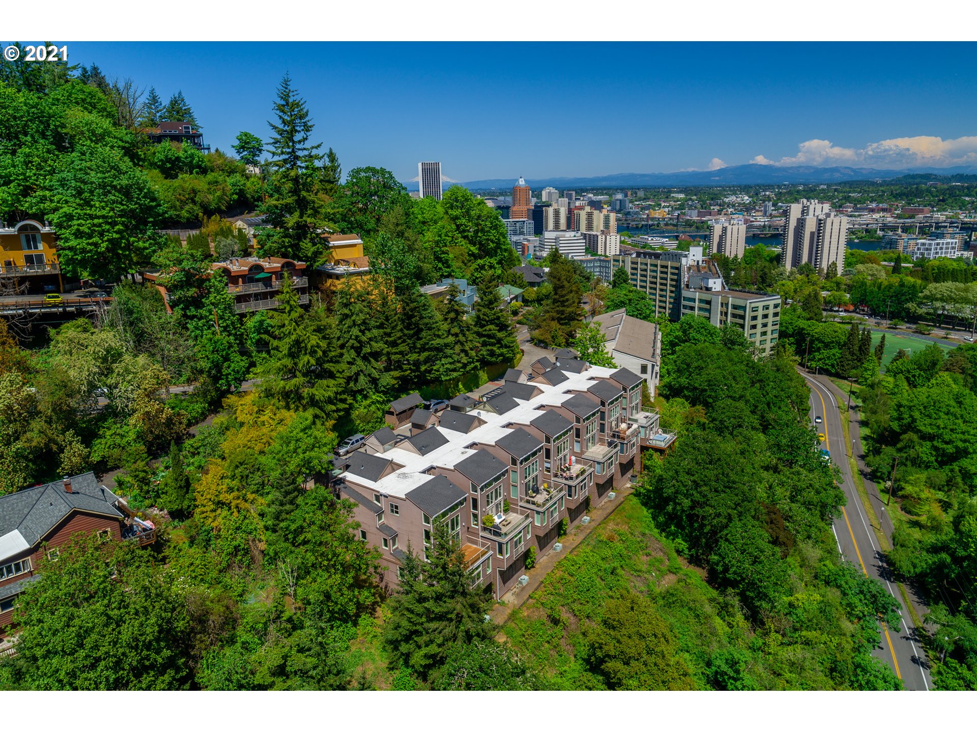 Photo #4: 21382543 Listing 