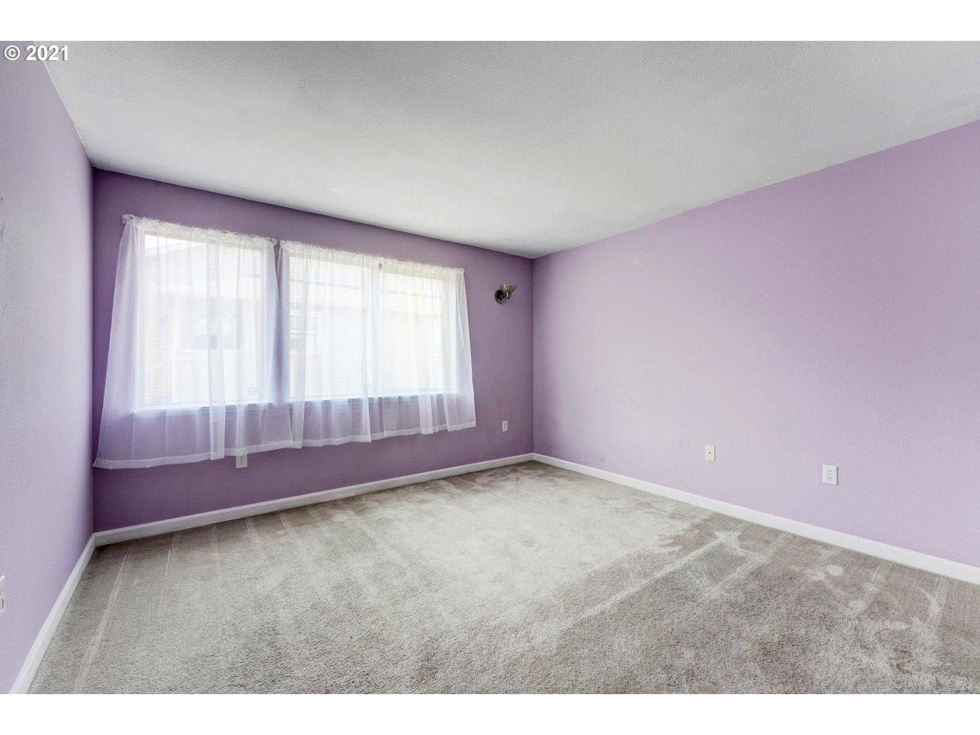 Photo #3: 21383262 Listing 