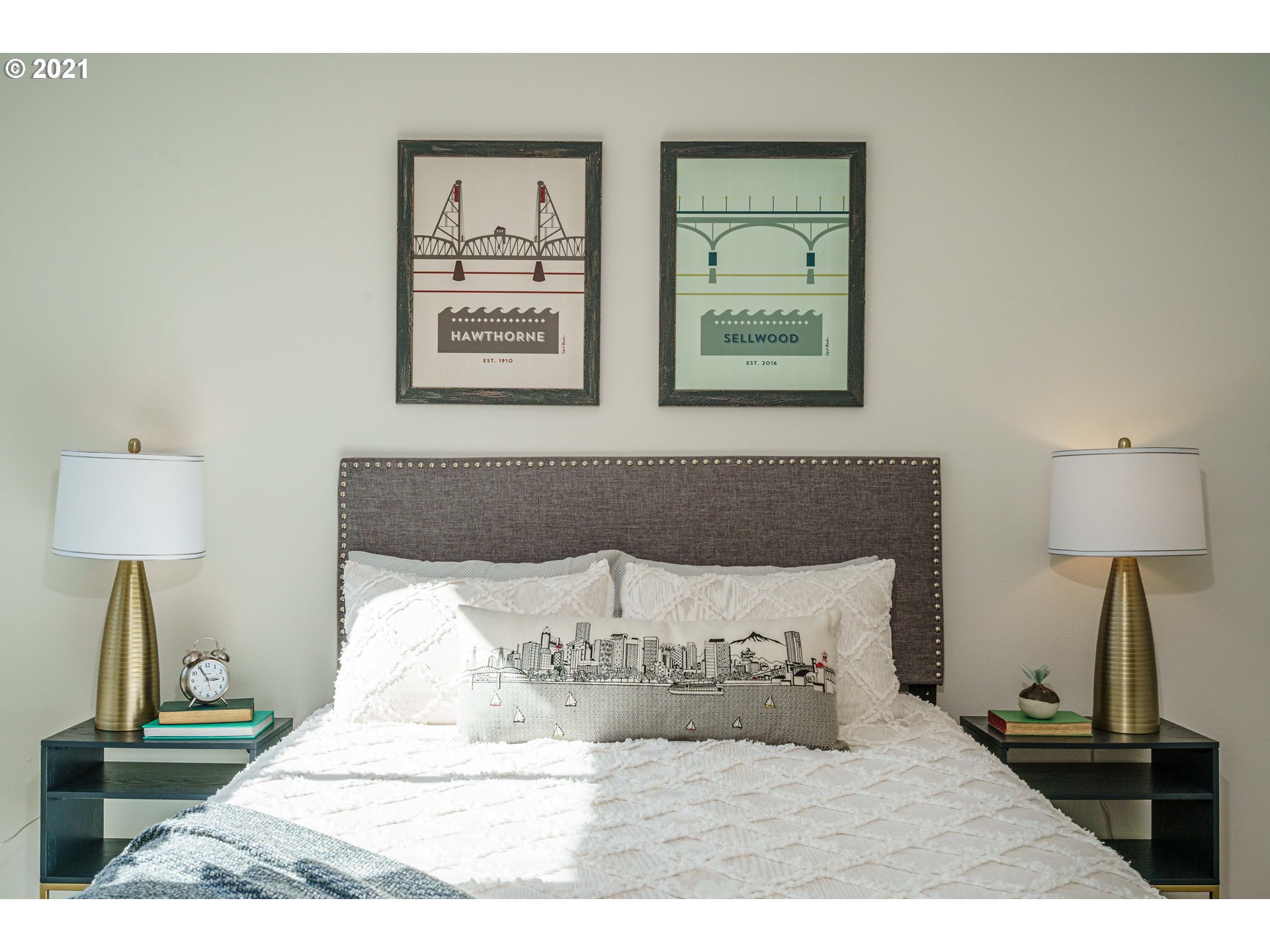 Photo #6: 21383891 Listing 