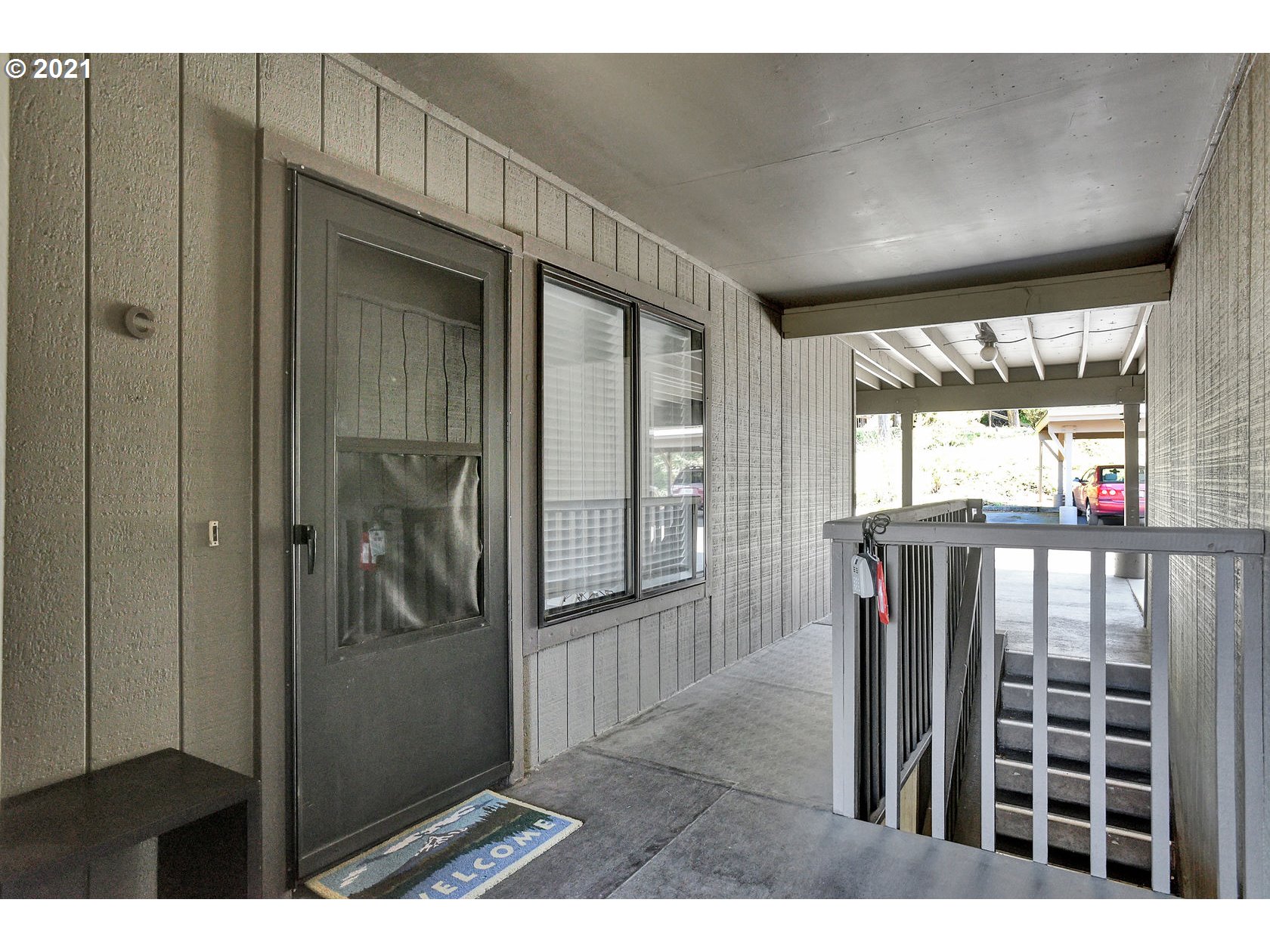Photo #2: 21387311 Listing 