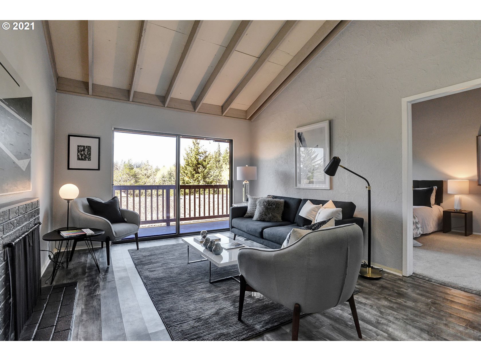 Photo #3: 21387311 Listing 