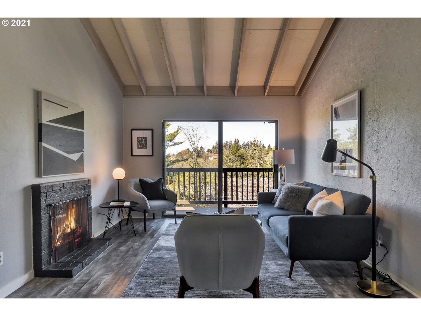 Photo #4: 21387311 Listing 