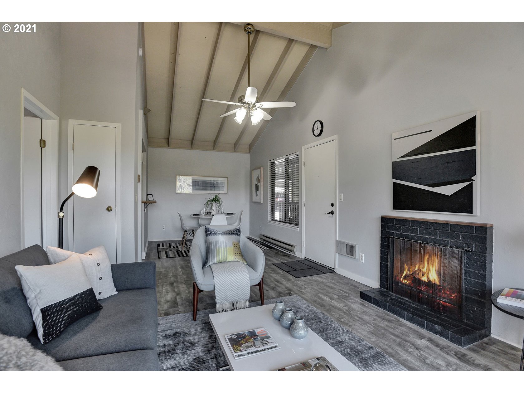 Photo #6: 21387311 Listing 