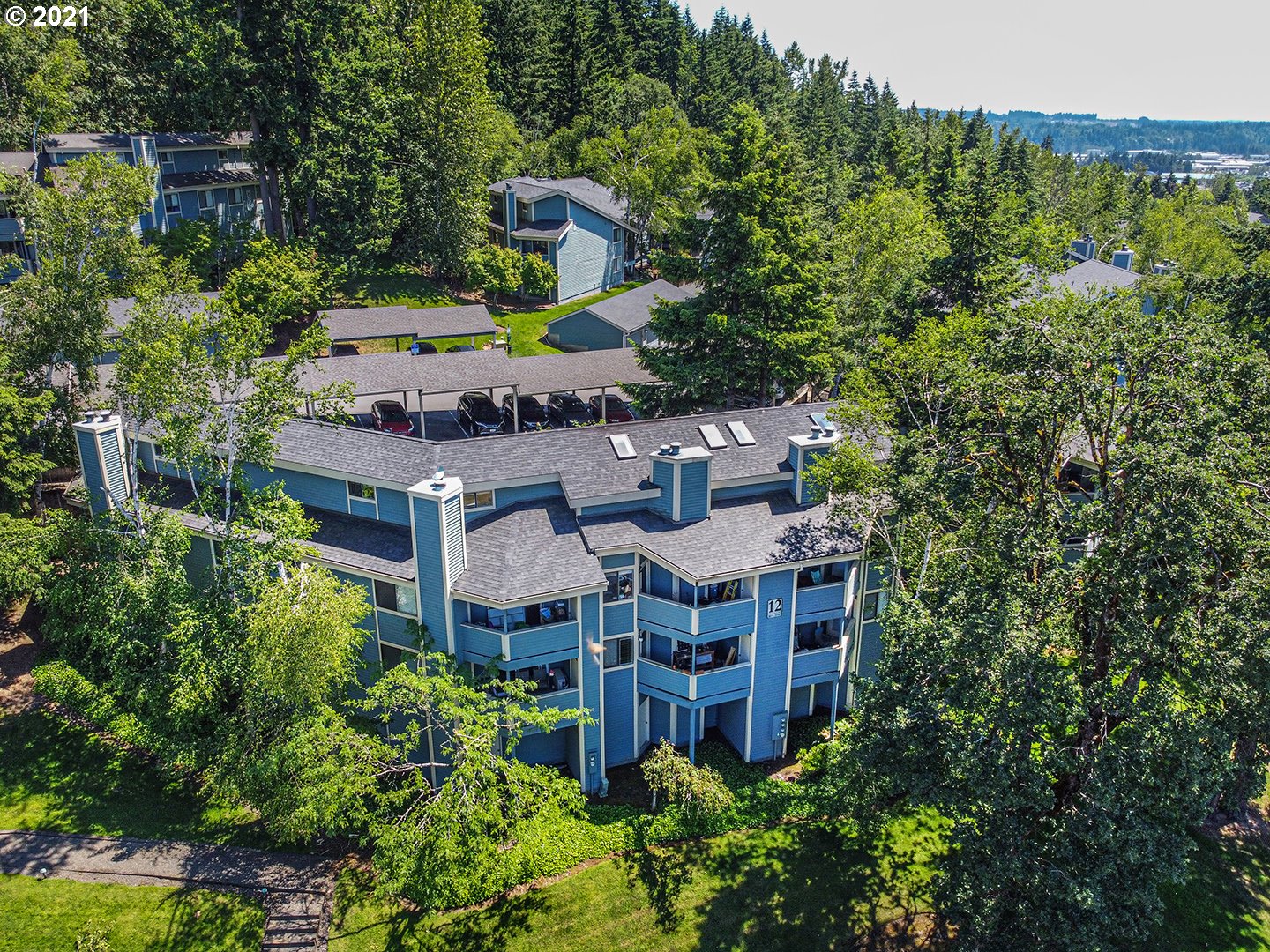Photo #4: 21387983 Listing 