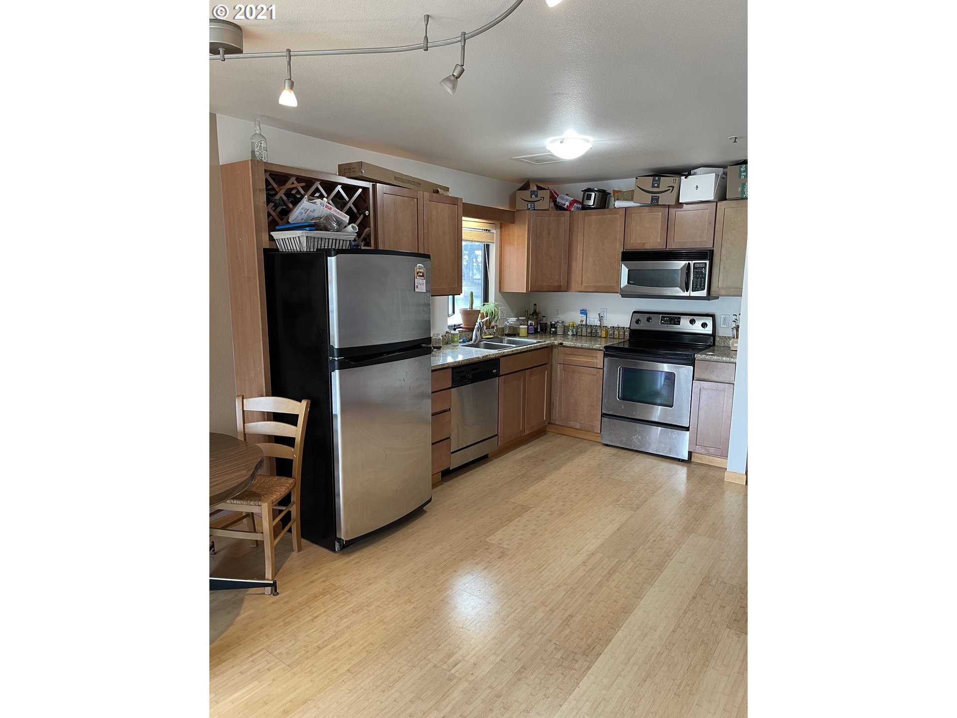 Photo #3: 21388936 Listing 