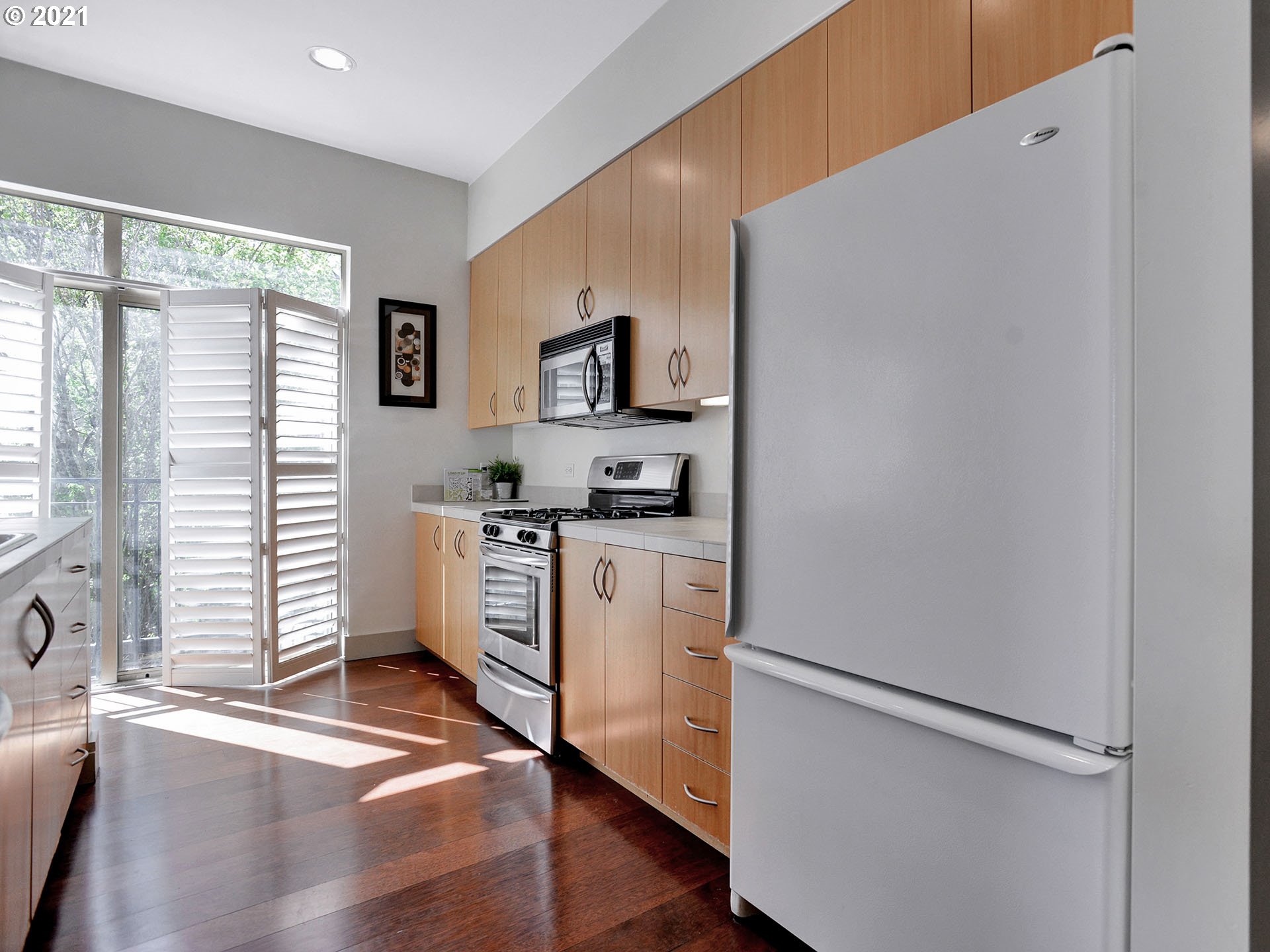 Photo #6: 21394197 Listing 