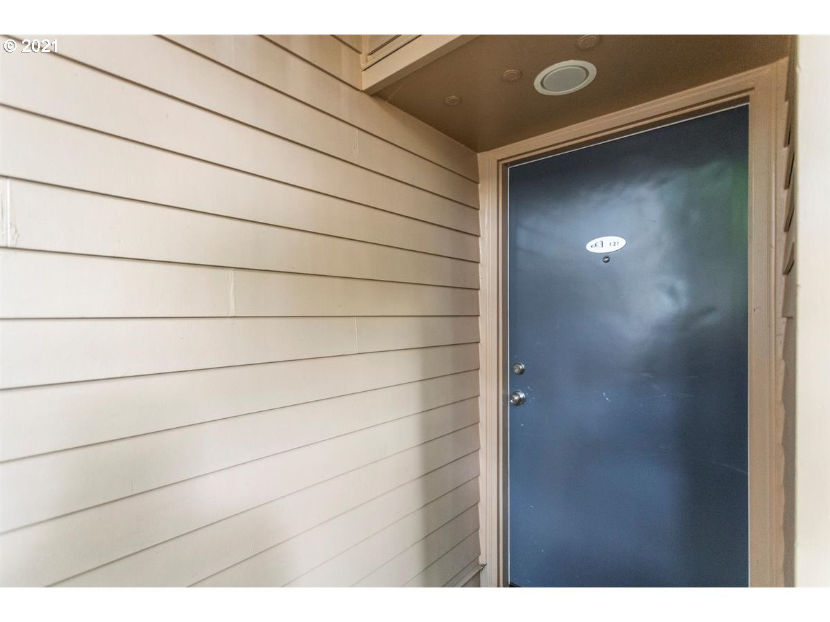 Photo #2: 21397646 Listing 