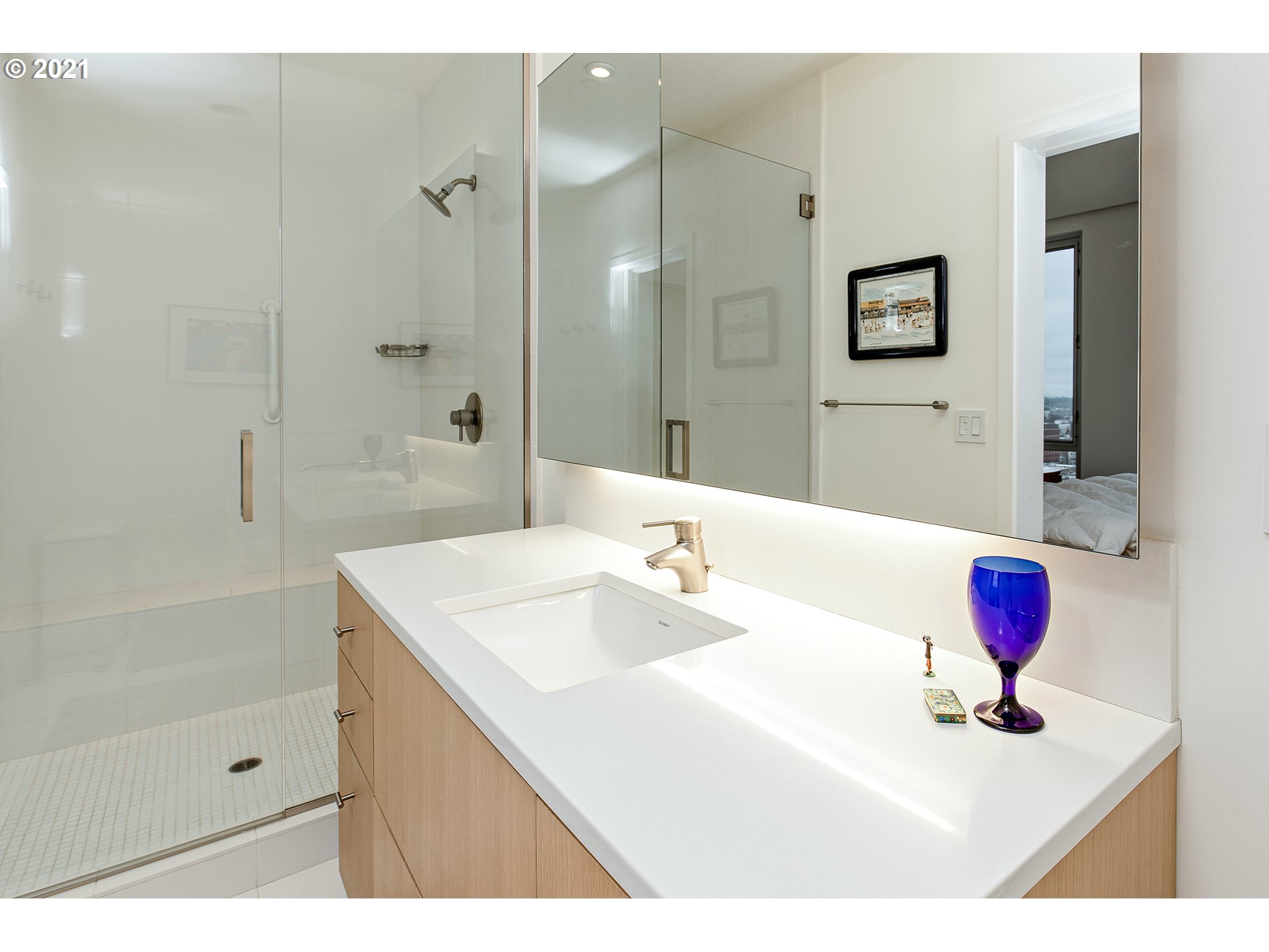 Photo #3: 21399632 Listing 