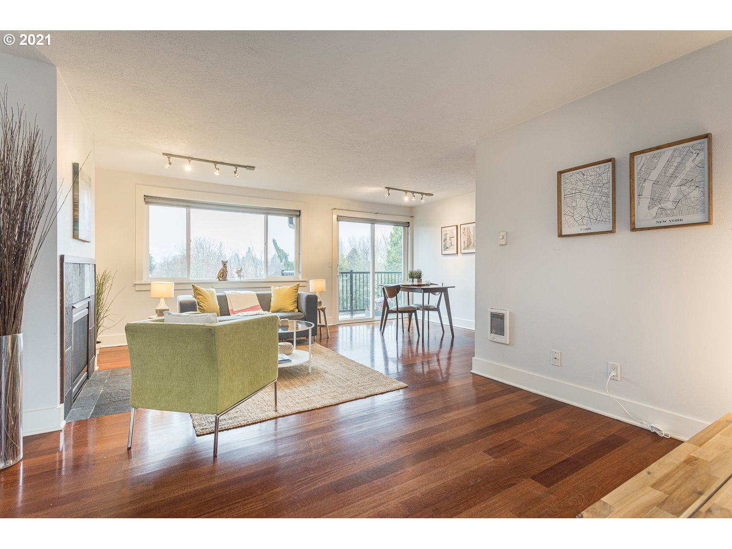 Photo #3: 21400964 Listing 