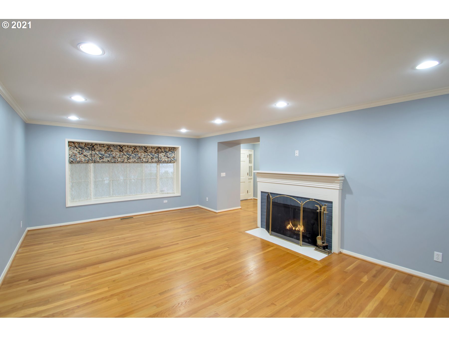 Photo #5: 21401225 Listing 