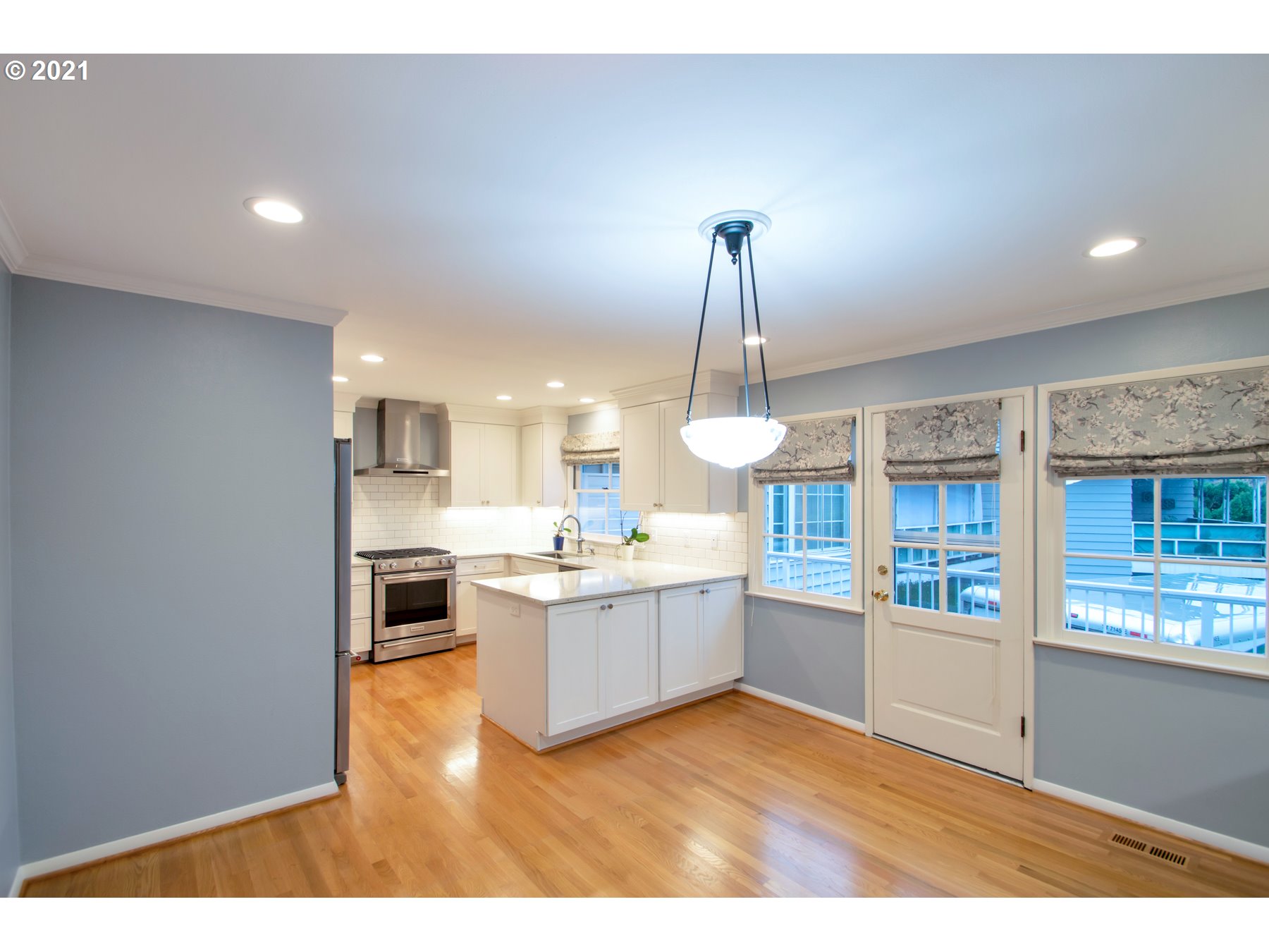 Photo #6: 21401225 Listing 