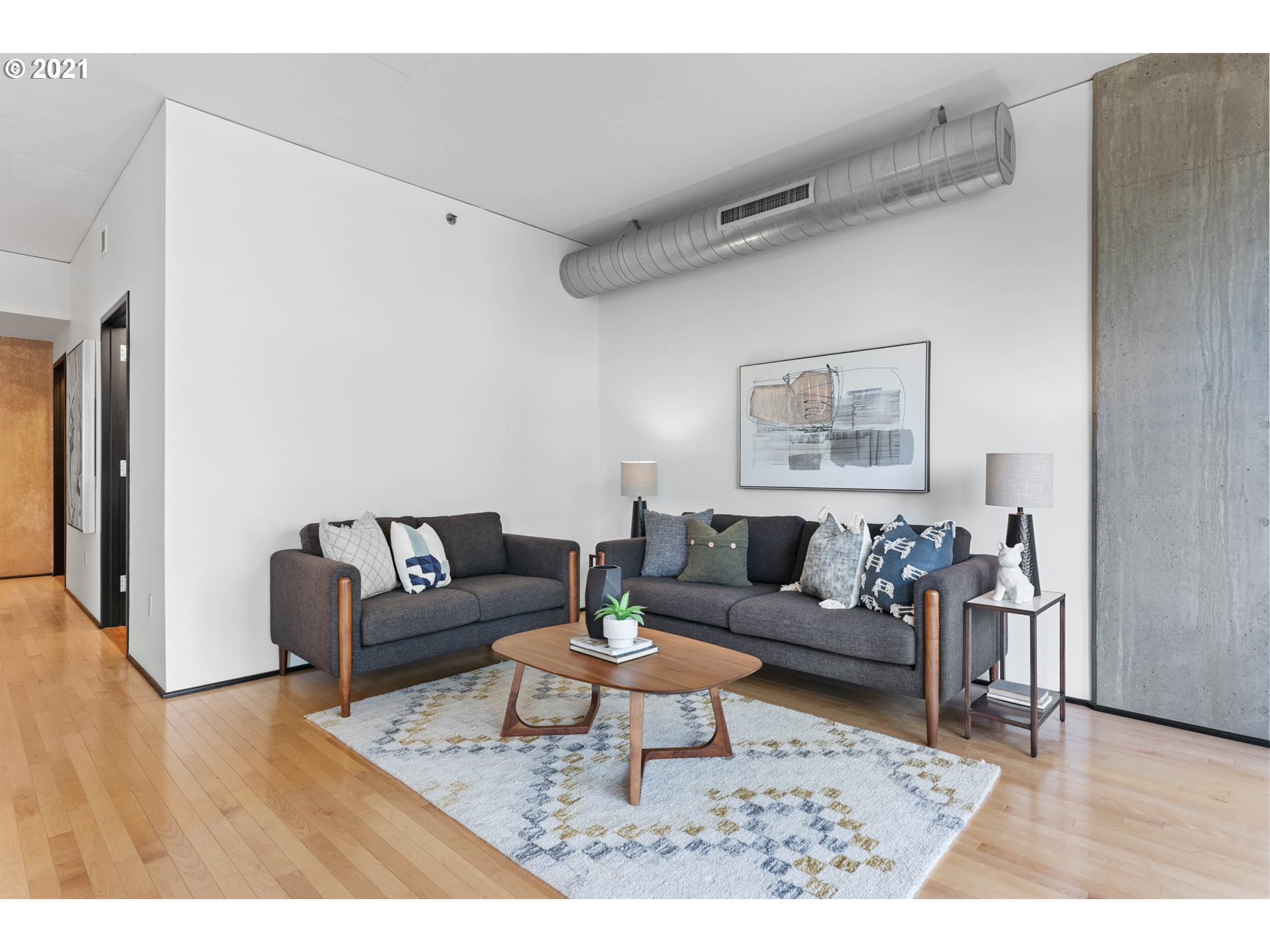 Photo #4: 21403260 Listing 