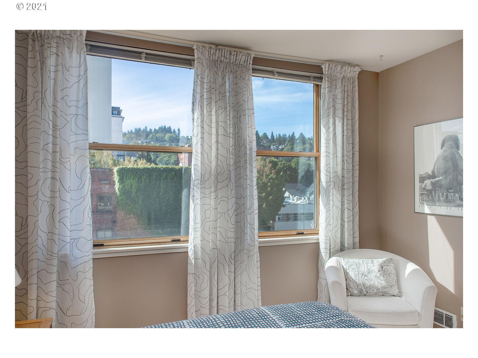 Photo #4: 21403570 Listing 