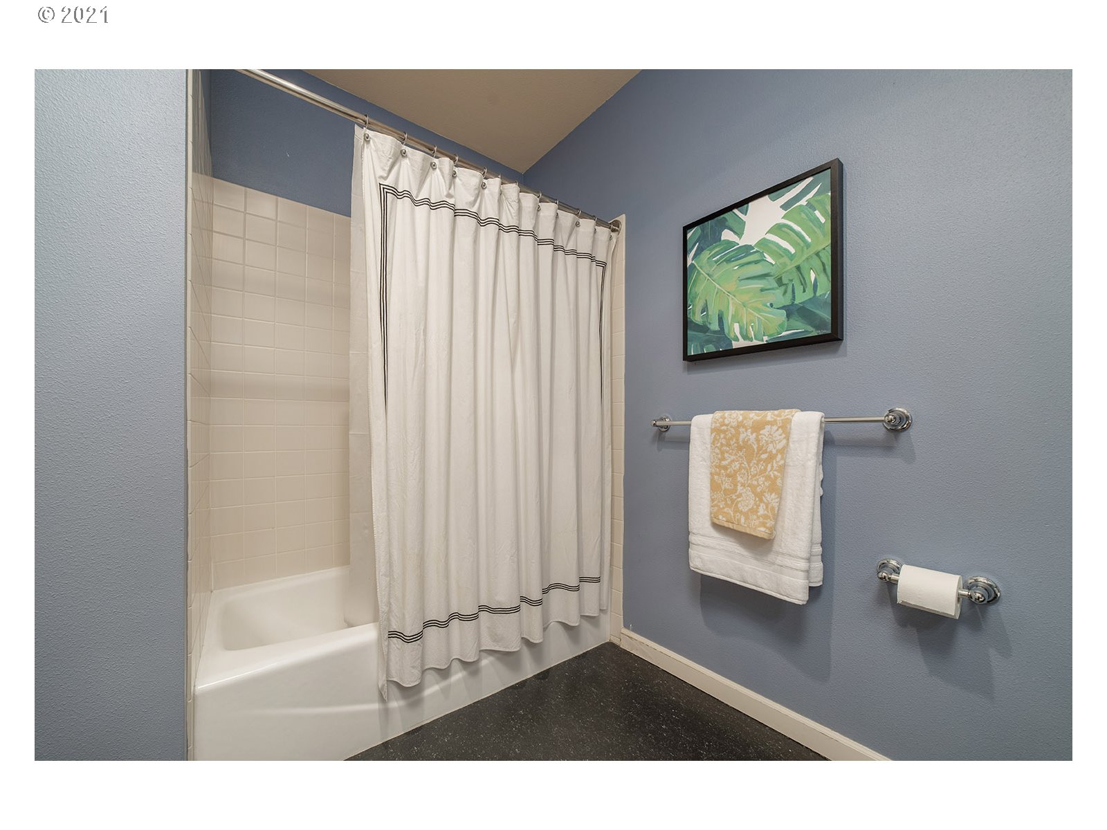 Photo #6: 21403570 Listing 