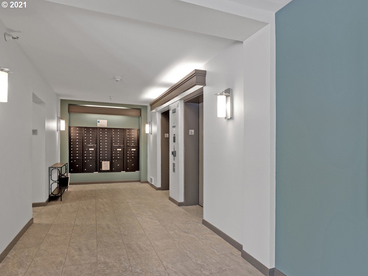 Photo #3: 21405190 Listing 