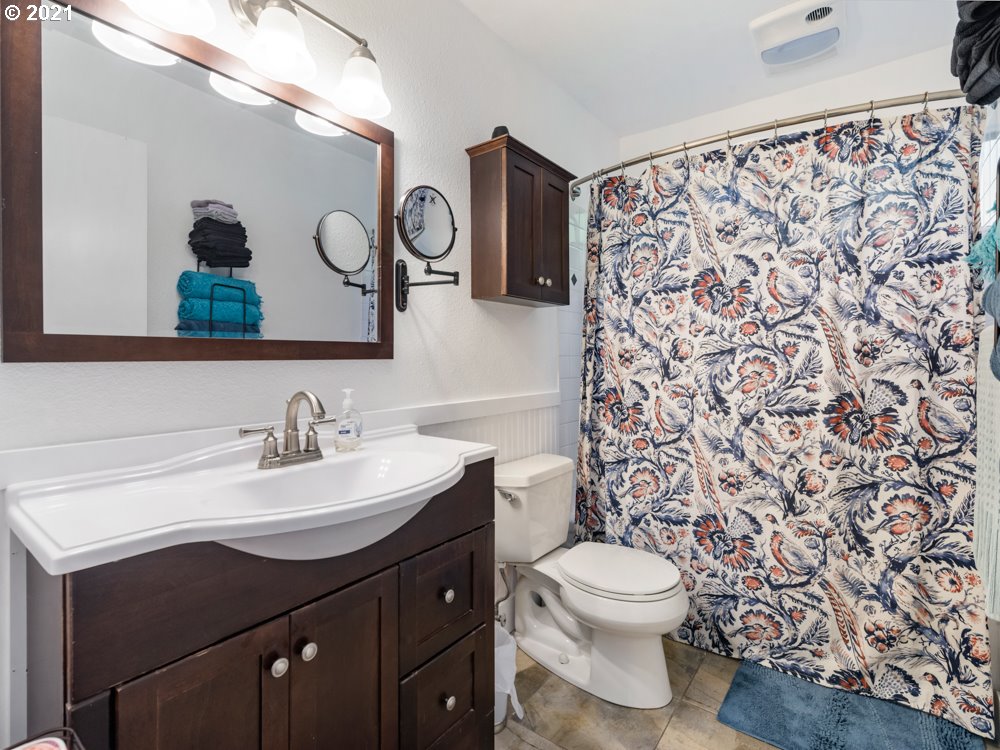 Photo #4: 21407152 Listing 