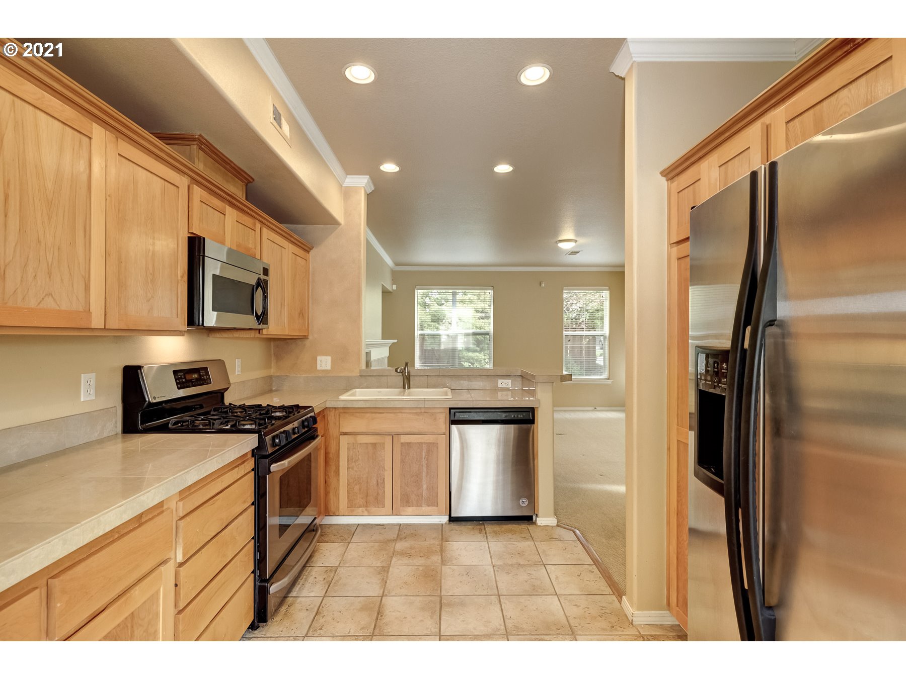 Photo #6: 21407795 Listing 