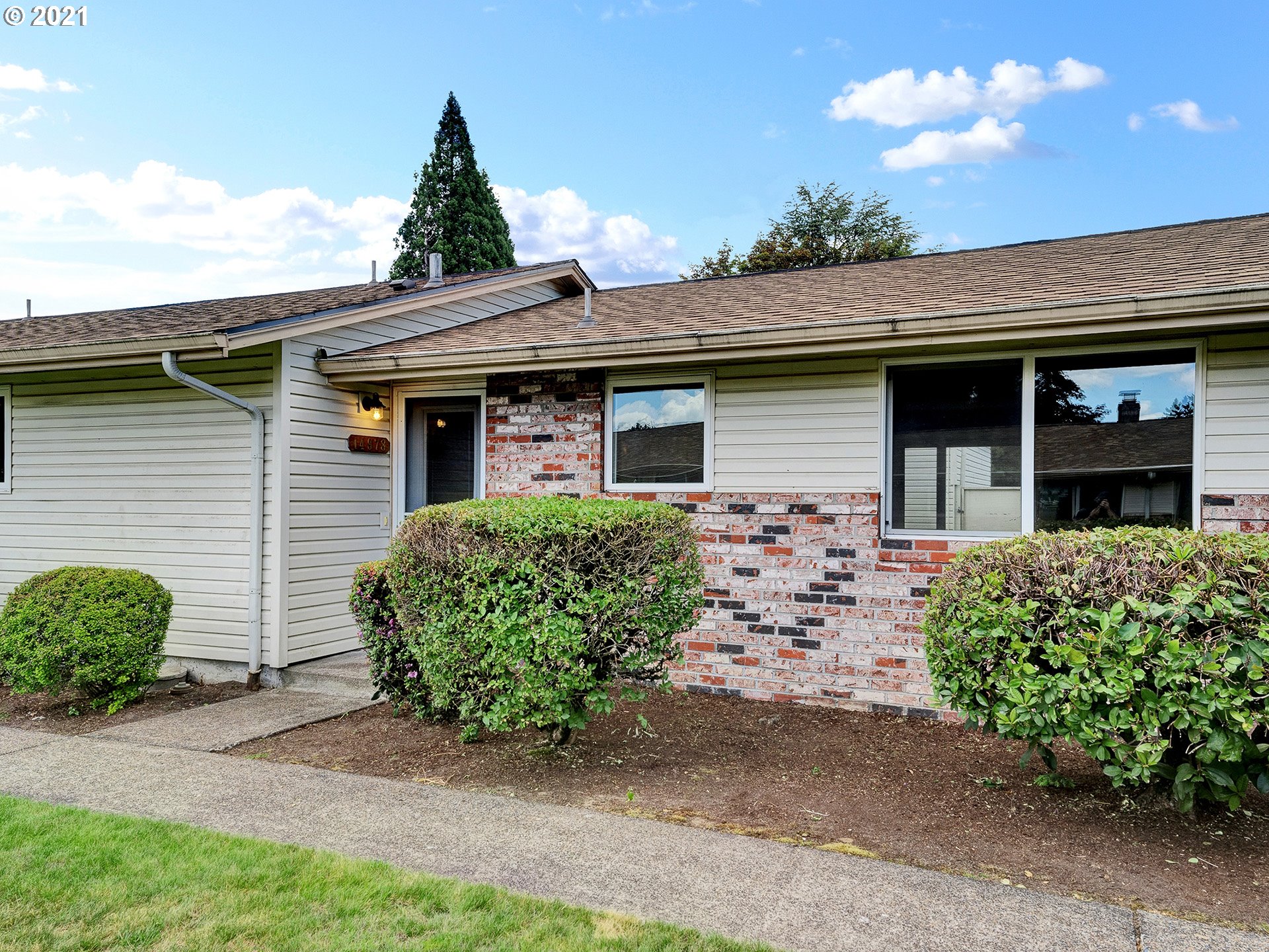Photo #6: 21411964 Listing 